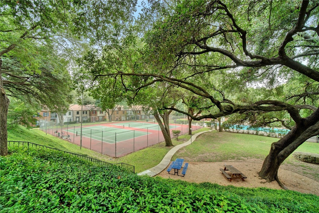 Photo #31 Tennis Courts