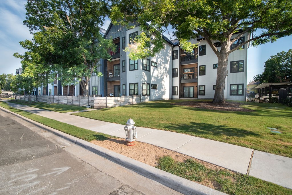 Condos, Lofts and Townhomes for Sale in Austin Townhomes