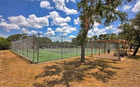 Photo #32 4 lighted tennis and pickleball Courts