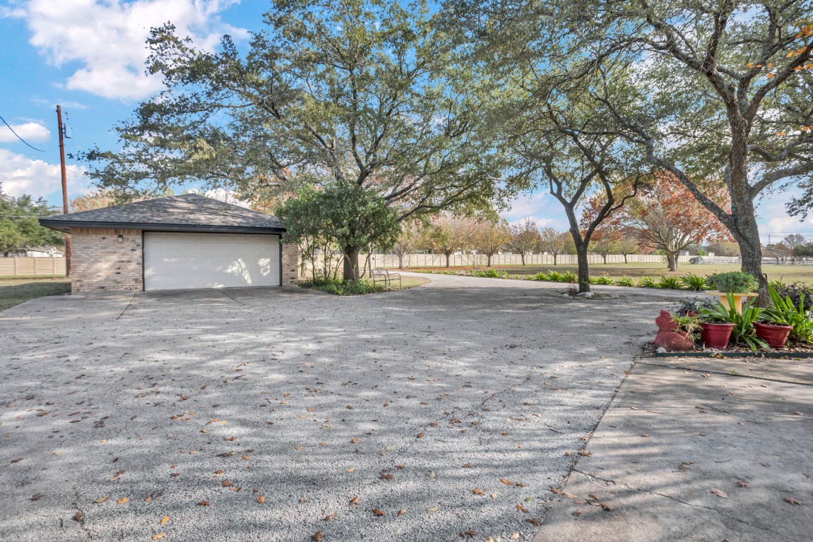 1286 Rusk Road, Round Rock, Texas image 33
