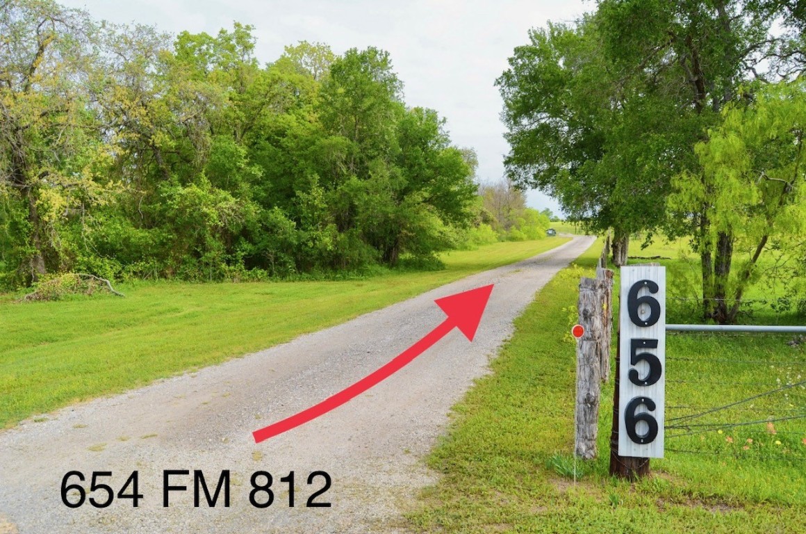 654 Fm 812, Red Rock, Texas image 2