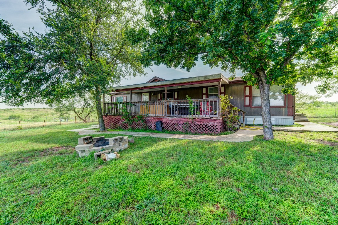 83 Roots Road, Martindale, Texas image 28