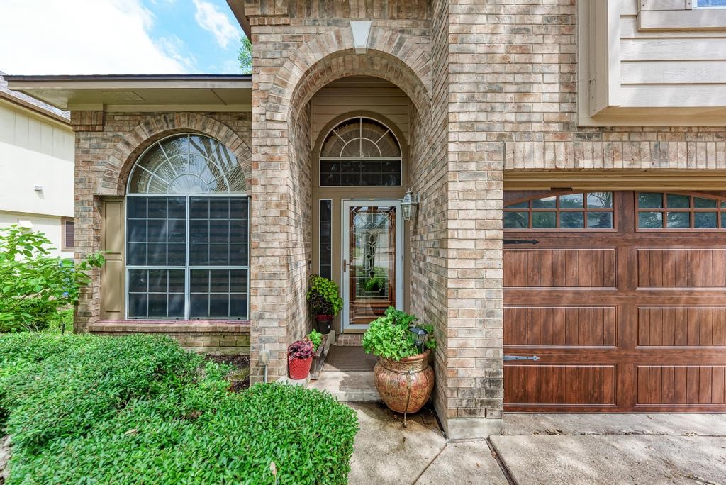 824 Whitehall Drive, Pflugerville, Texas image 3