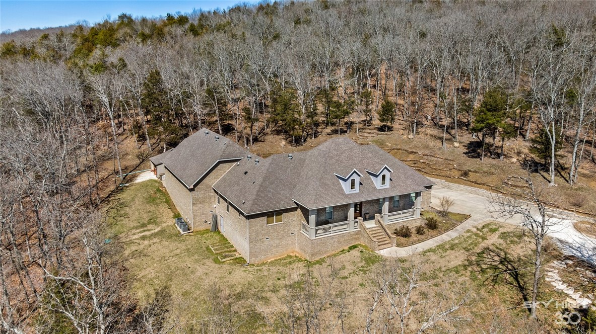 260 W Willoughby Road, Fayetteville, AR 72701