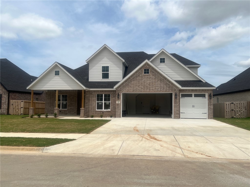 1502 Pack Cove, Lowell, AR 72745