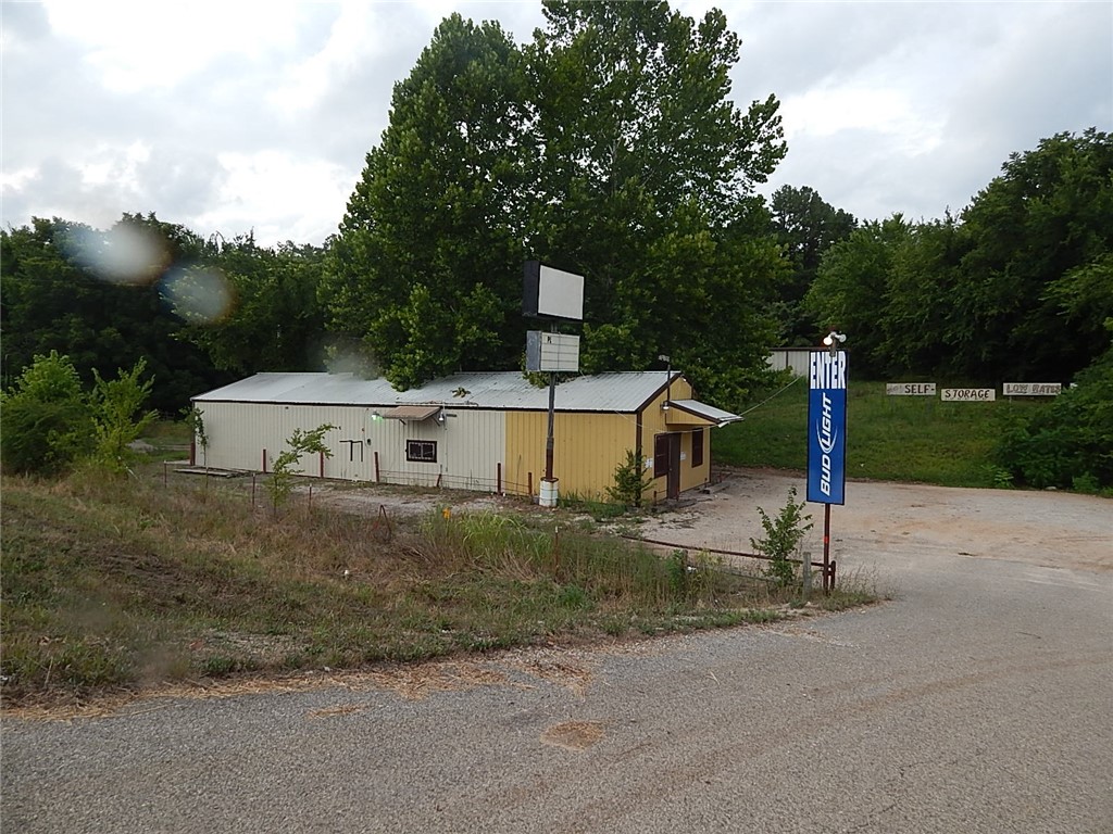 Commercial for sale – 9328  Highway 62   Green Forest, AR