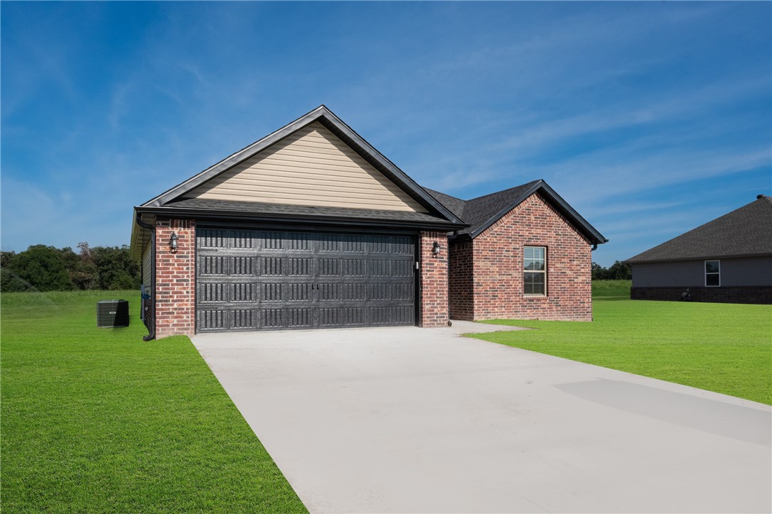 12648 Taylor Orchard Road, Gentry, AR 72734