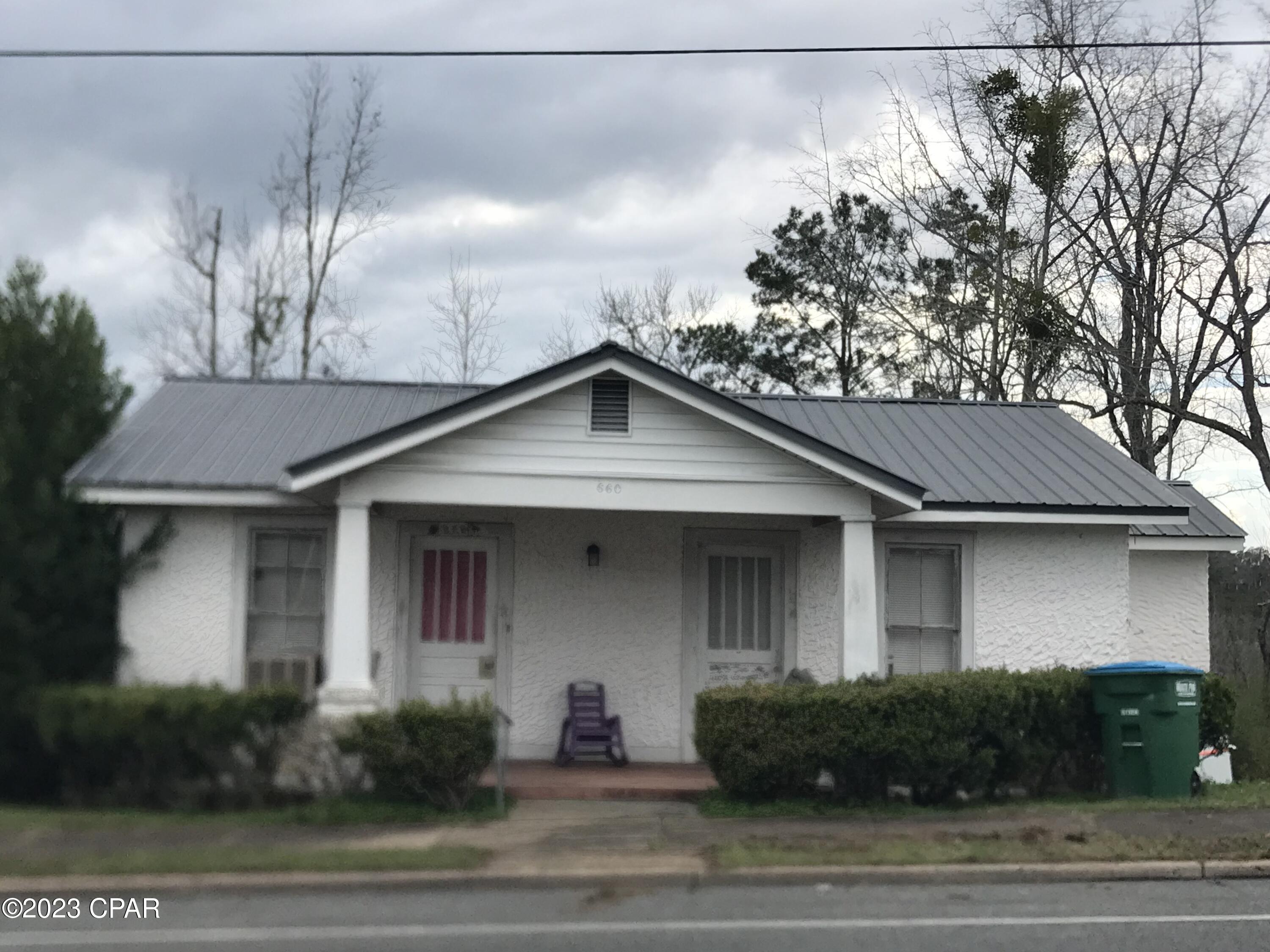 660 Main Street, Chattahoochee, FL 