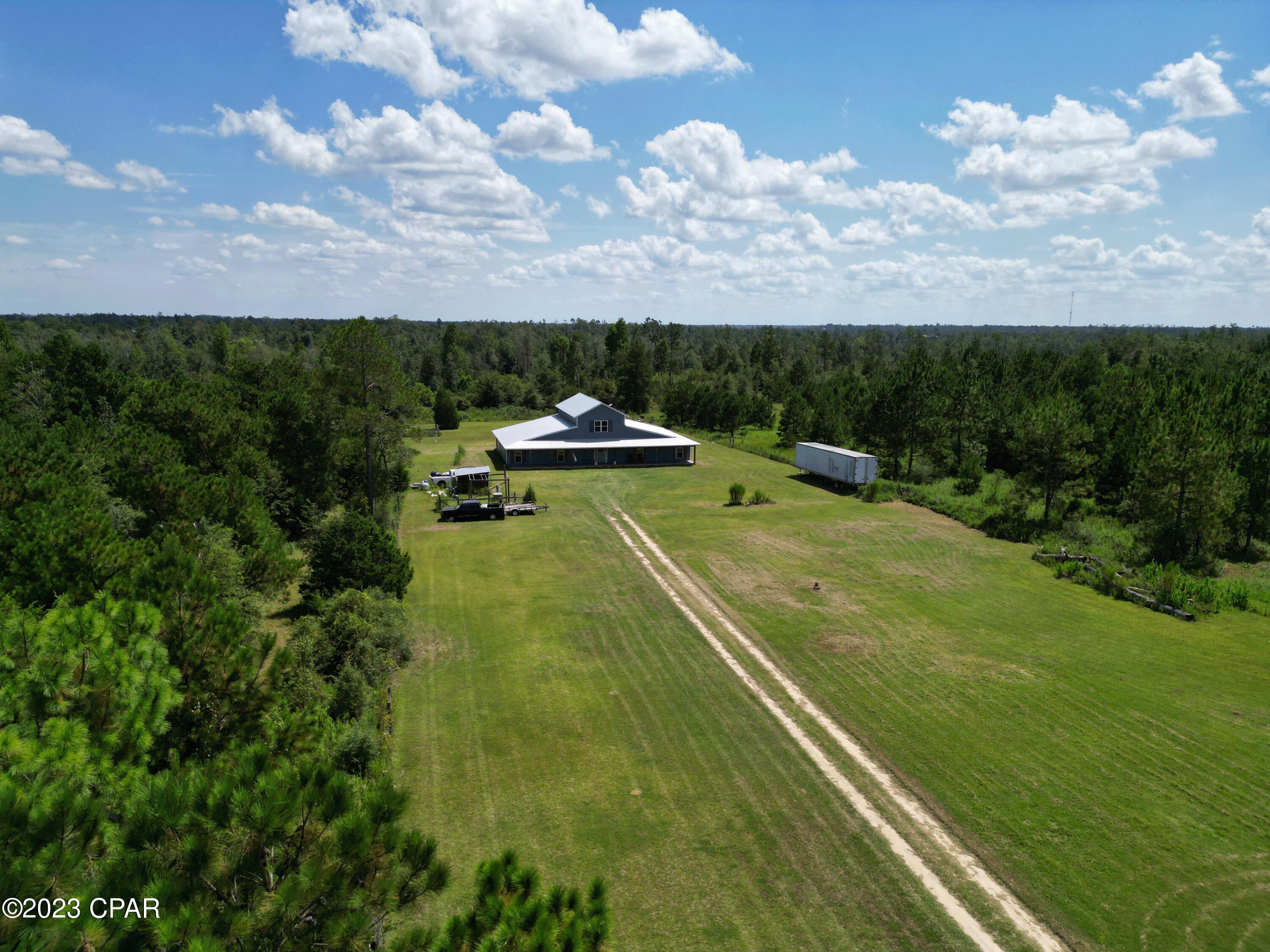 Photo of 17991 County Road 287 Clarksville FL 32430