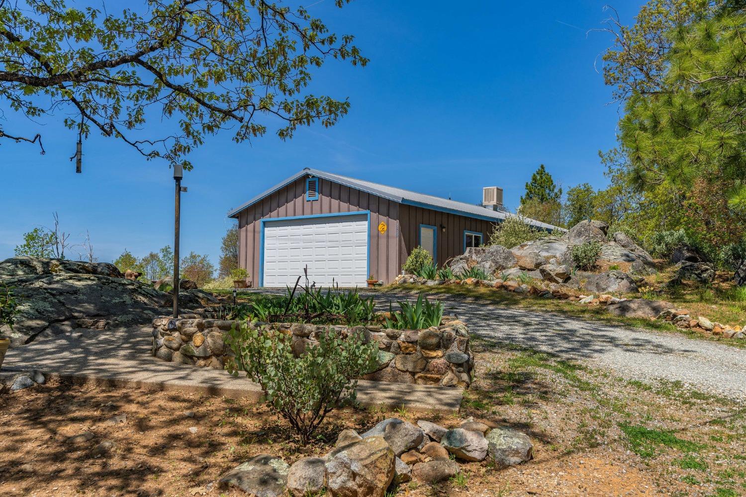 1631 Valentine Hill Drive, West Point, California 95255, 3 Bedrooms Bedrooms, ,3 BathroomsBathrooms,Residential,For Sale,Valentine Hill,202300505