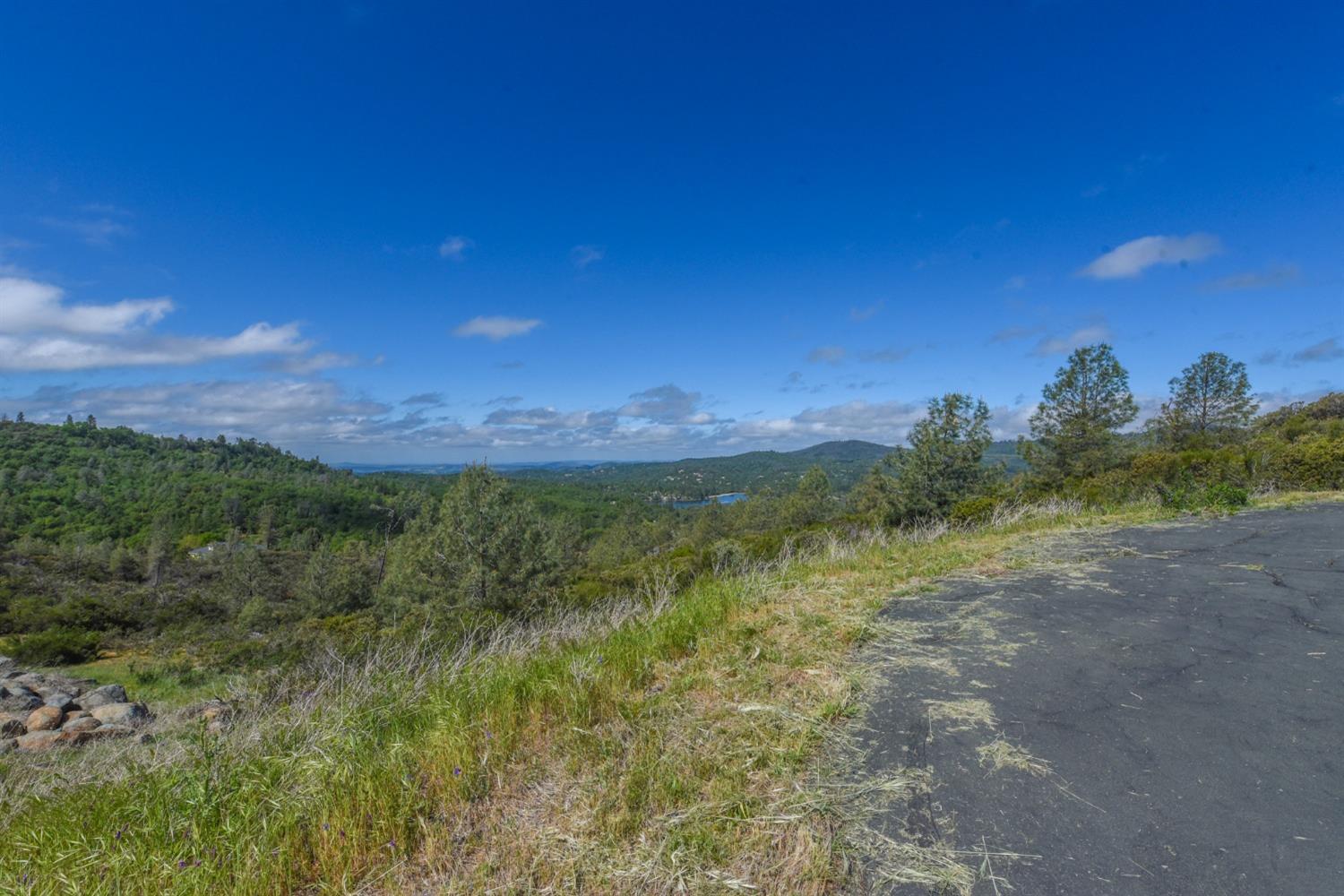 15880 Parkridge Avenue, Sonora, California 95370, ,Land,For Sale,Parkridge,202300537