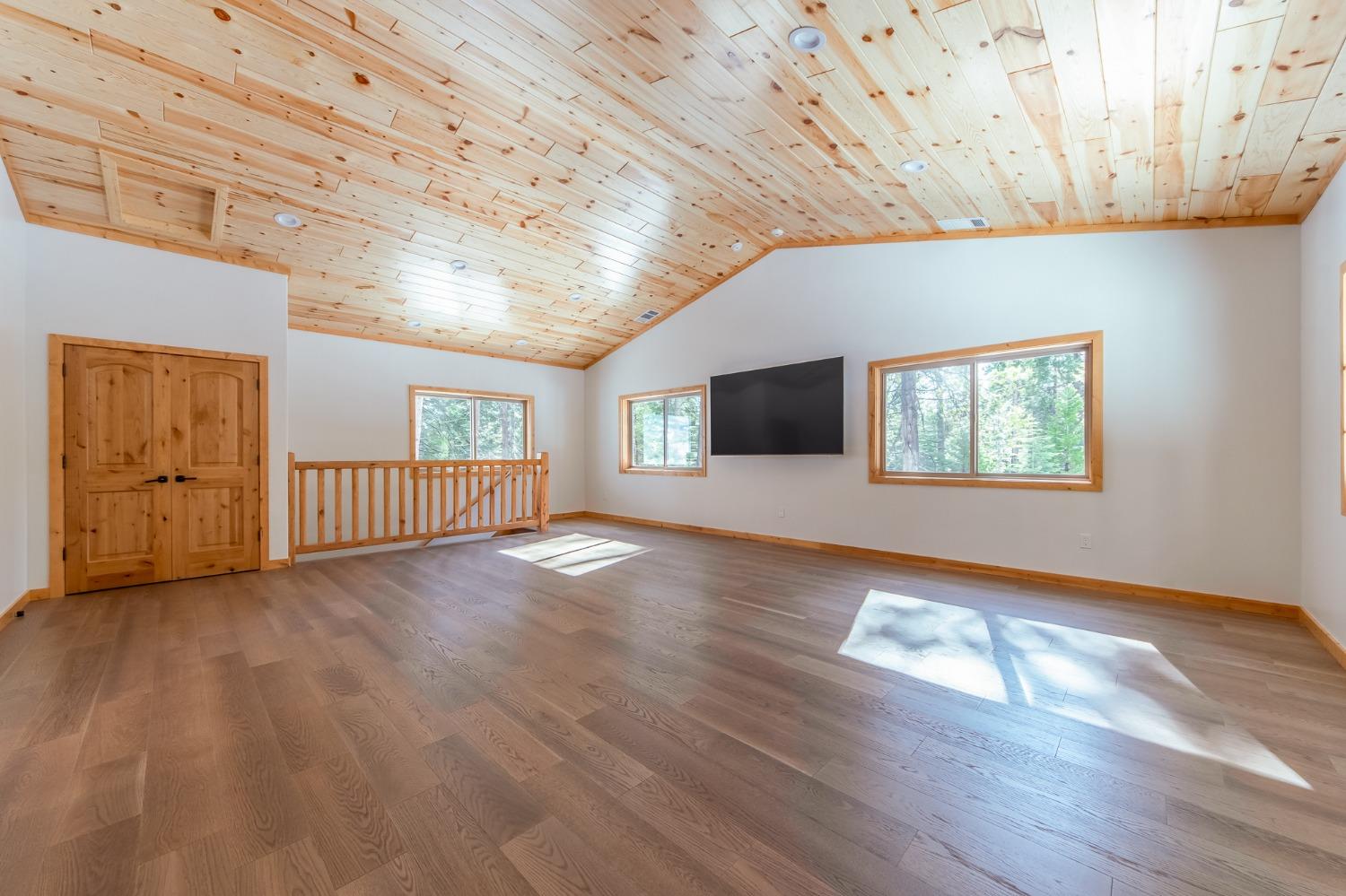 Sierra Sunrise Upstairs Rec Room