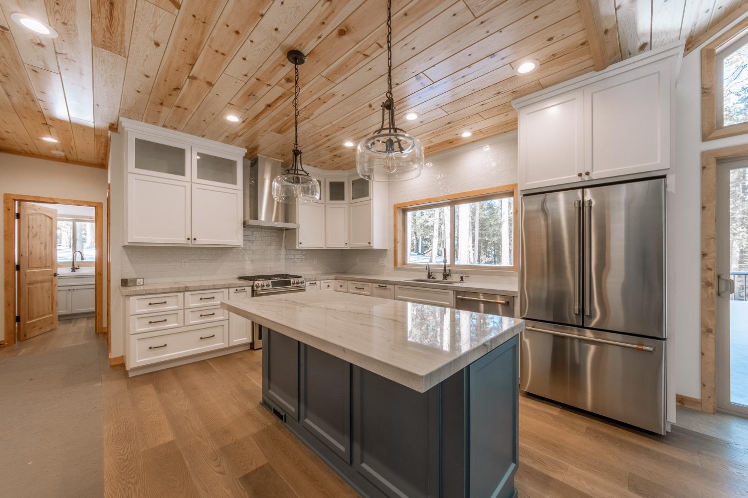 Sierra Sunrise Modern Kitchen