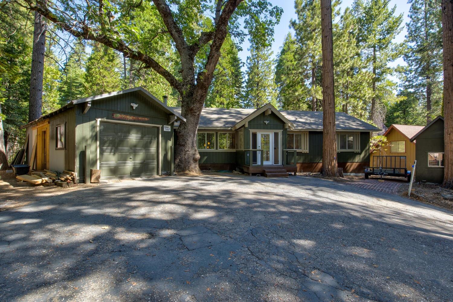 2881 Navajo Drive, Dorrington, California 95223, 3 Bedrooms Bedrooms, ,2 BathroomsBathrooms,Residential,For Sale,Navajo,202301117