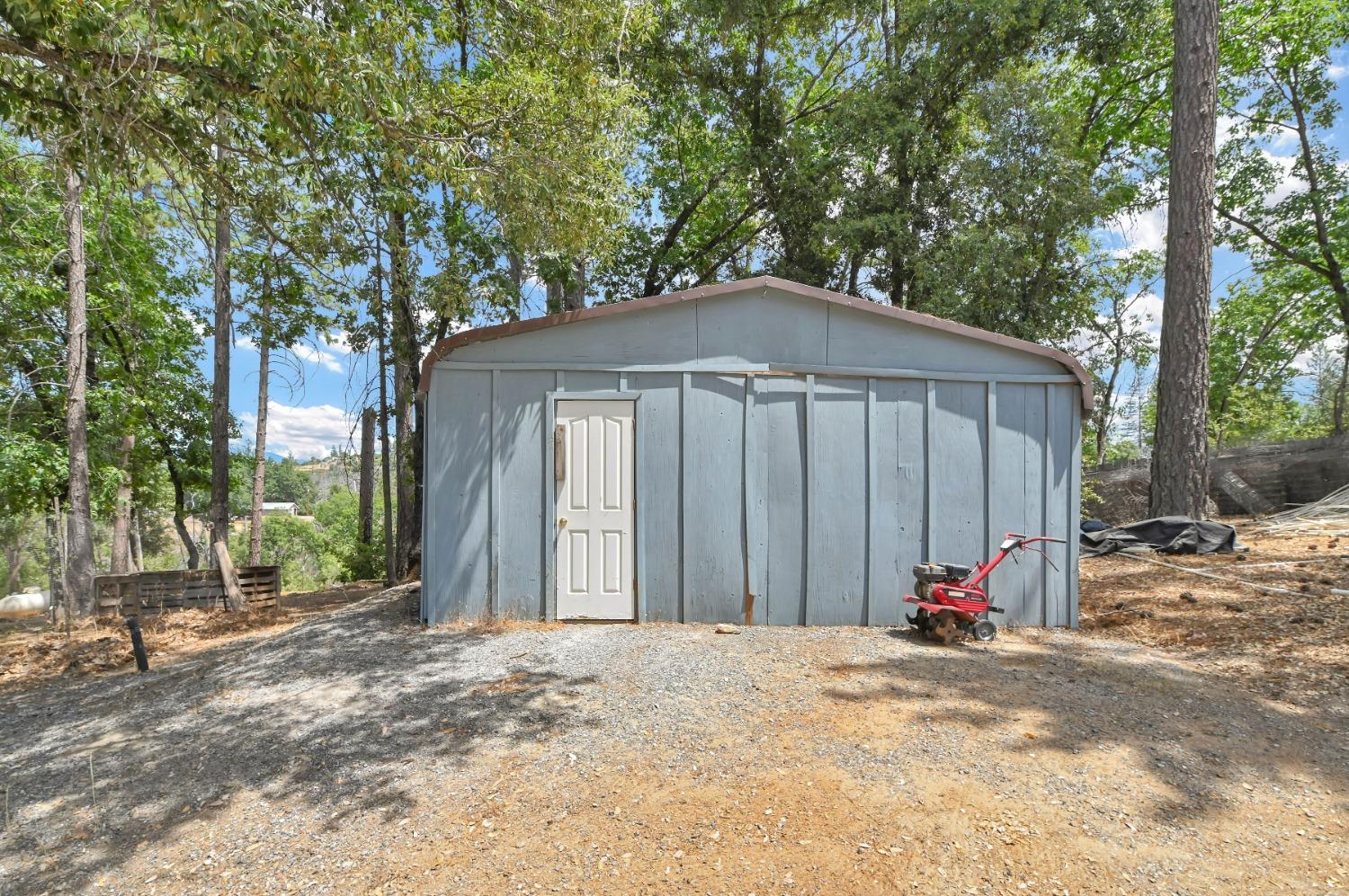 6640 Railroad Flat Road, Mountain Ranch, California 95246, 2 Bedrooms Bedrooms, ,2 BathroomsBathrooms,Residential,For Sale,Railroad Flat,202303205