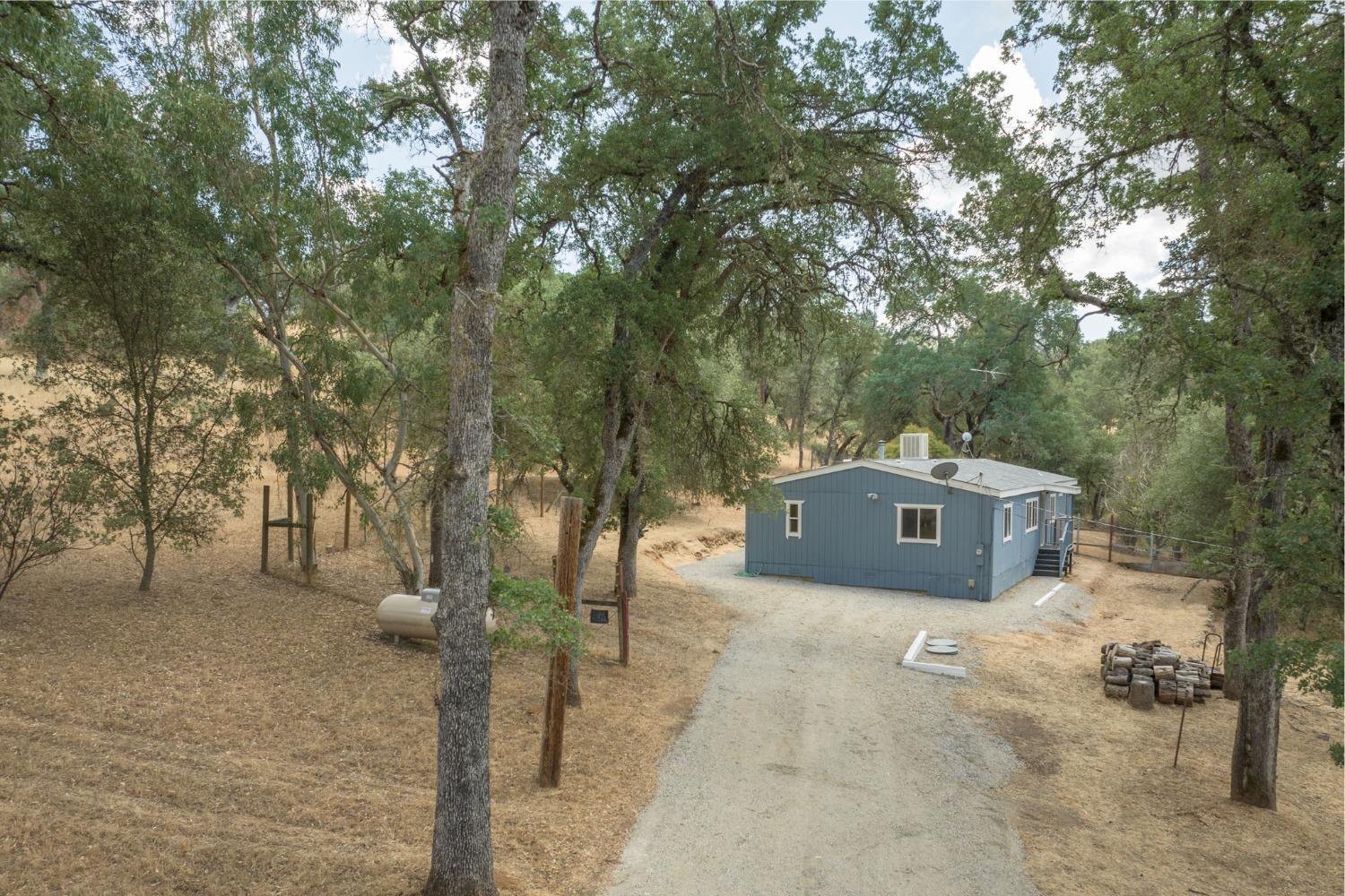 2776 Haskill Lane, Angels Camp, California 95222, 4 Bedrooms Bedrooms, ,2 BathroomsBathrooms,Residential,For Sale,Haskill,202303179