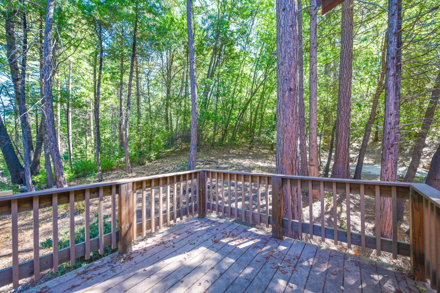 deck off bonus room