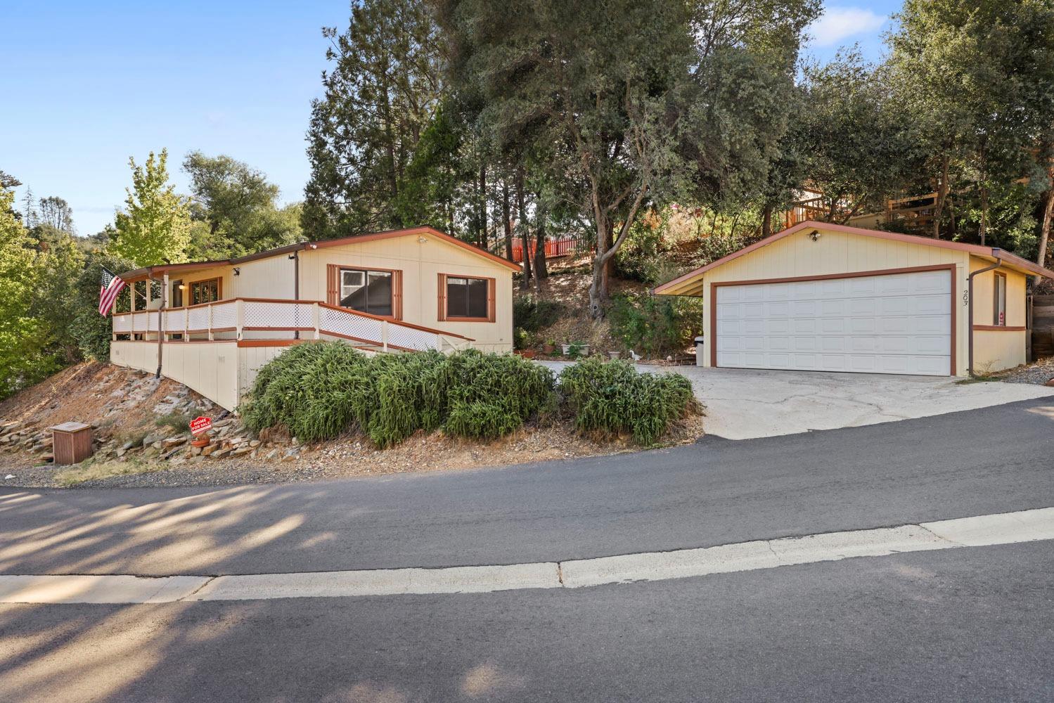 18717 Mill Villa Road, Jamestown, California 95327, 3 Bedrooms Bedrooms, ,2 BathroomsBathrooms,Residential,For Sale,Mill Villa,202303301