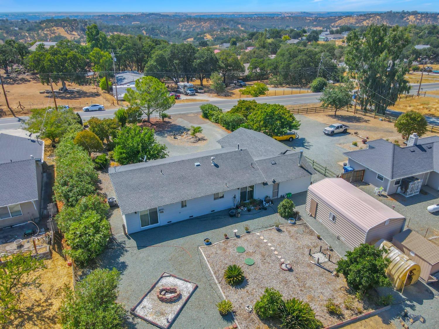 3915 Hartvickson Lane, Valley Springs, California 95252, 3 Bedrooms Bedrooms, ,2 BathroomsBathrooms,Residential,For Sale,Hartvickson,202303315