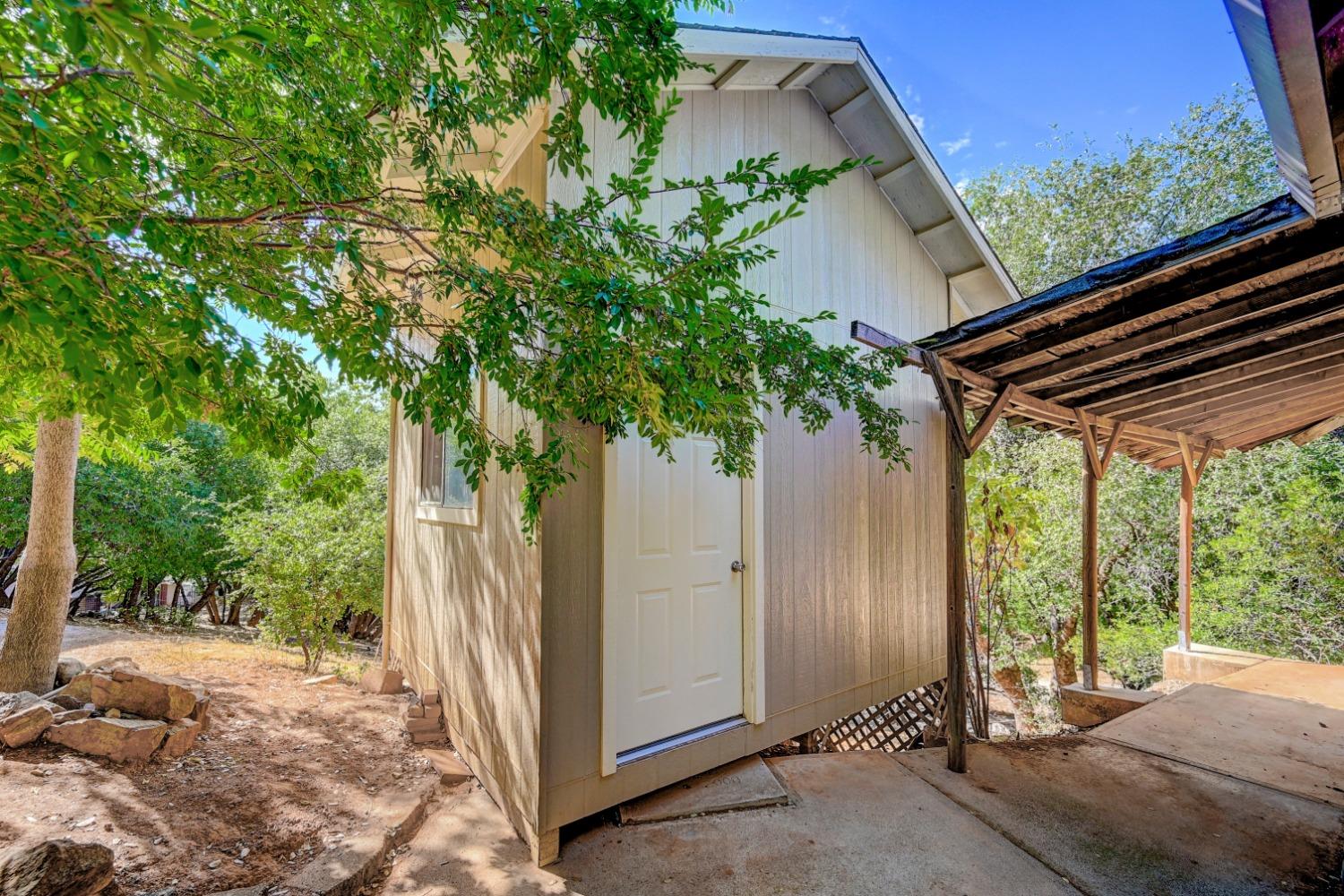 Artist's Studio / Bonus Room