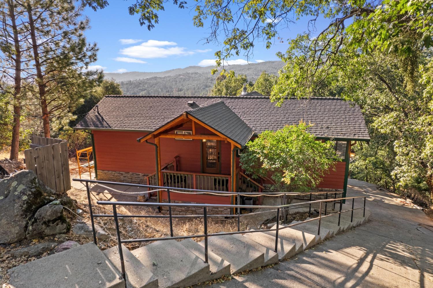 21200 Crestview Drive, Sonora, California 95370, 3 Bedrooms Bedrooms, ,3 BathroomsBathrooms,Residential,For Sale,Crestview,202303426