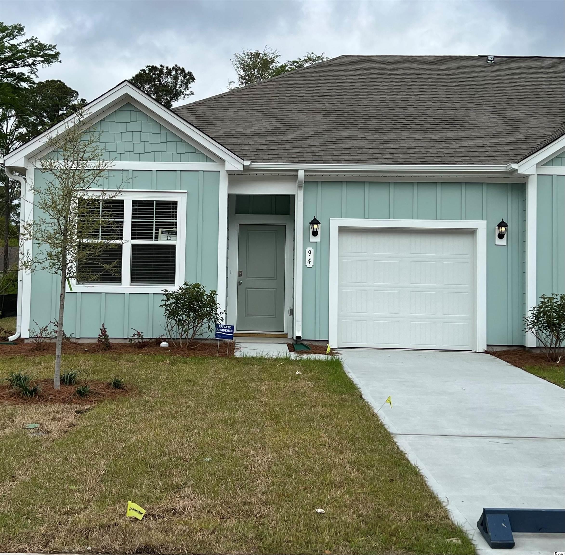 94 Vineyard Place UNIT #11 Pawleys Island, SC 29585