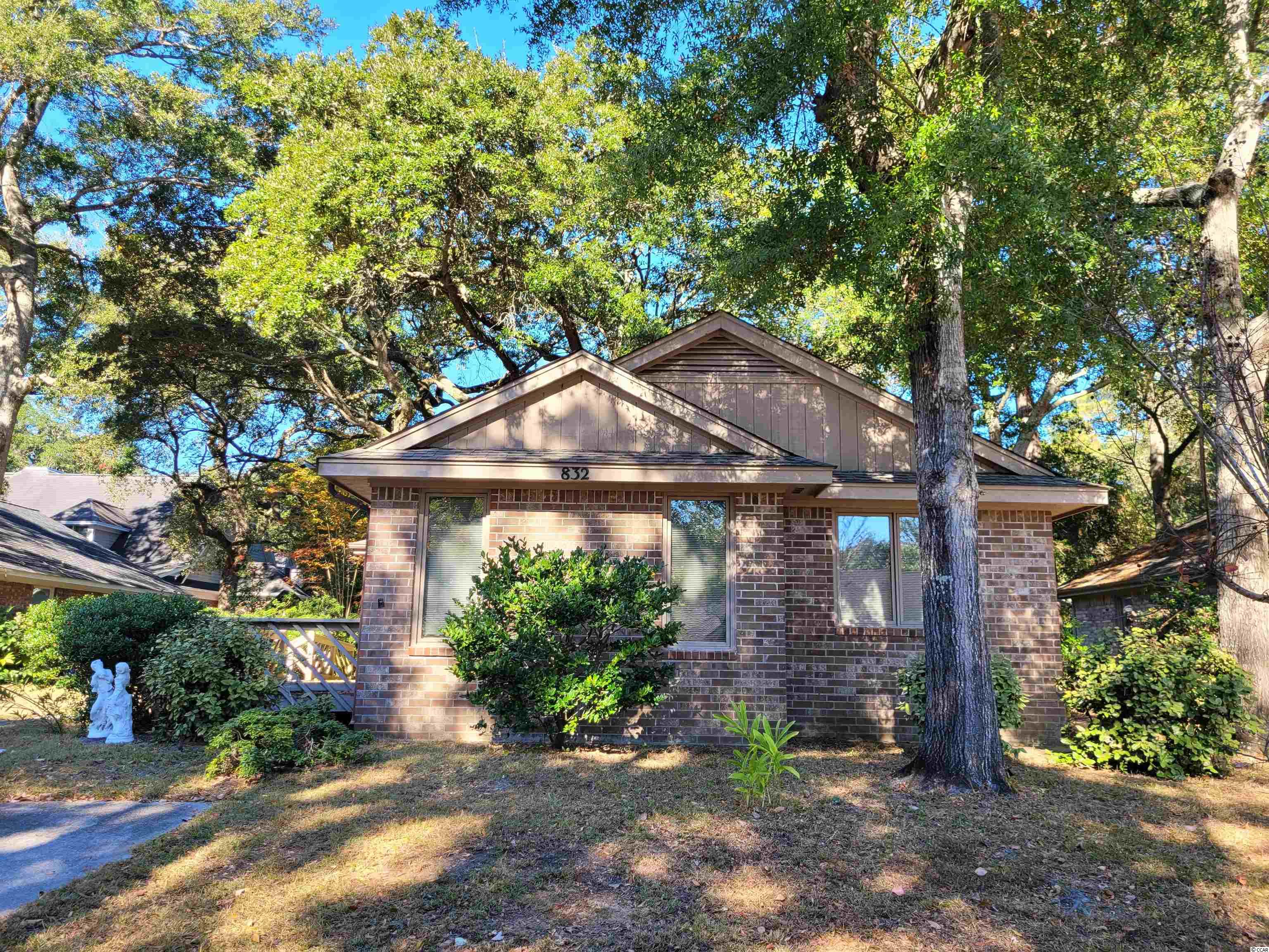 832 Kittiwake Ln. Murrells Inlet, SC 29576