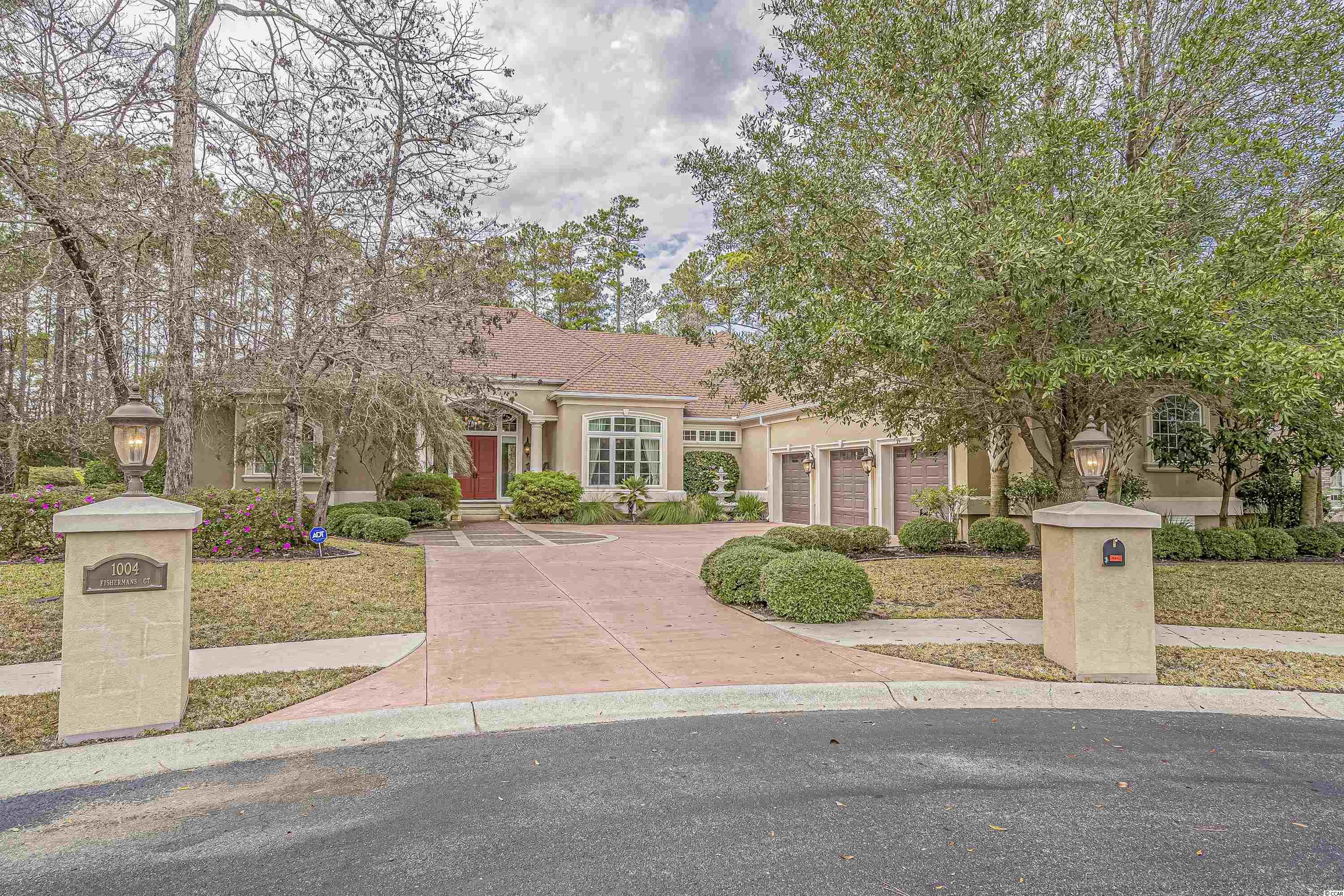 1004 Fishermans Ct. Murrells Inlet, SC 29576