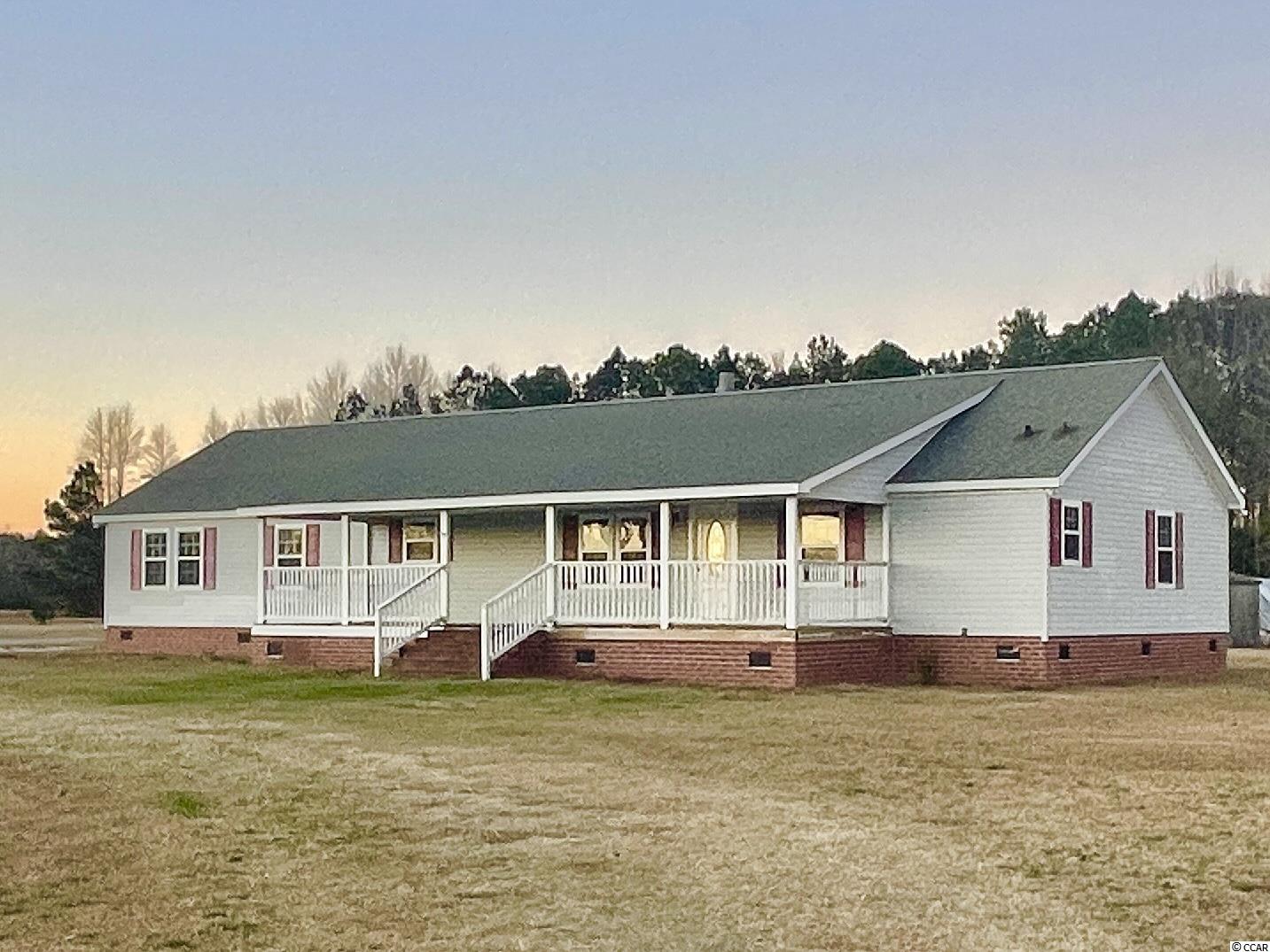 3397 Huckleberry Rd. Galivants Ferry, SC 29544