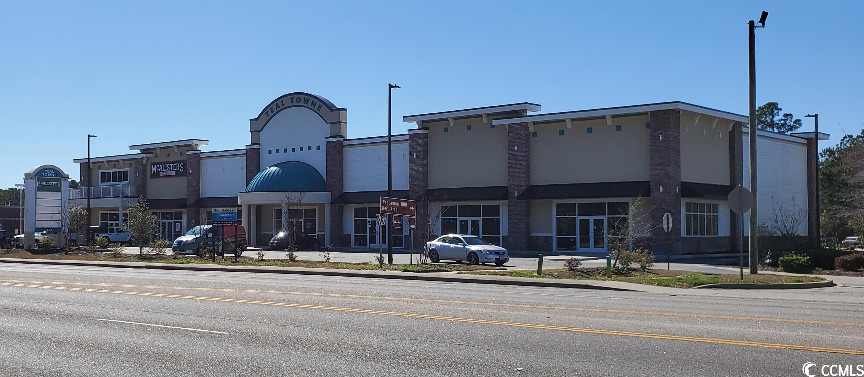 teal towne is an upscale shopping center situated at the nw corner of highway 544 and jackson bluff road (signalized intersection). this retail is located in close proximity to the ever expanding coastal carolina university (ccu) as well as the recently constructed student housing project known as the cove at coastal carolina. this is a wonderful opportunity to join a select group of retailers and restaurants in a newly constructed retail center. the site is highly visible and easily accessible with multiple points of ingress/egress.