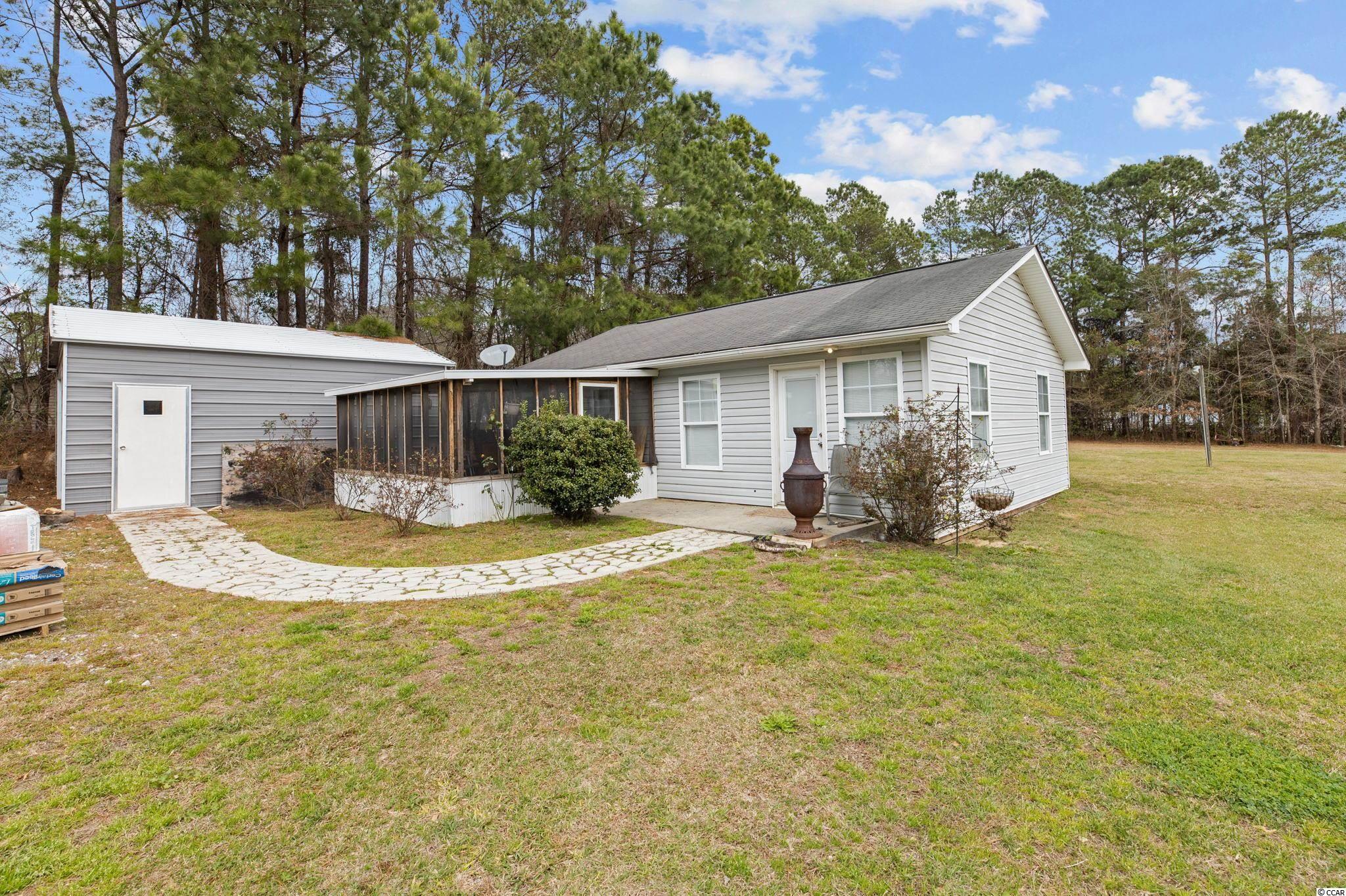 1276 Dipping Vat Rd. Galivants Ferry, SC 29544