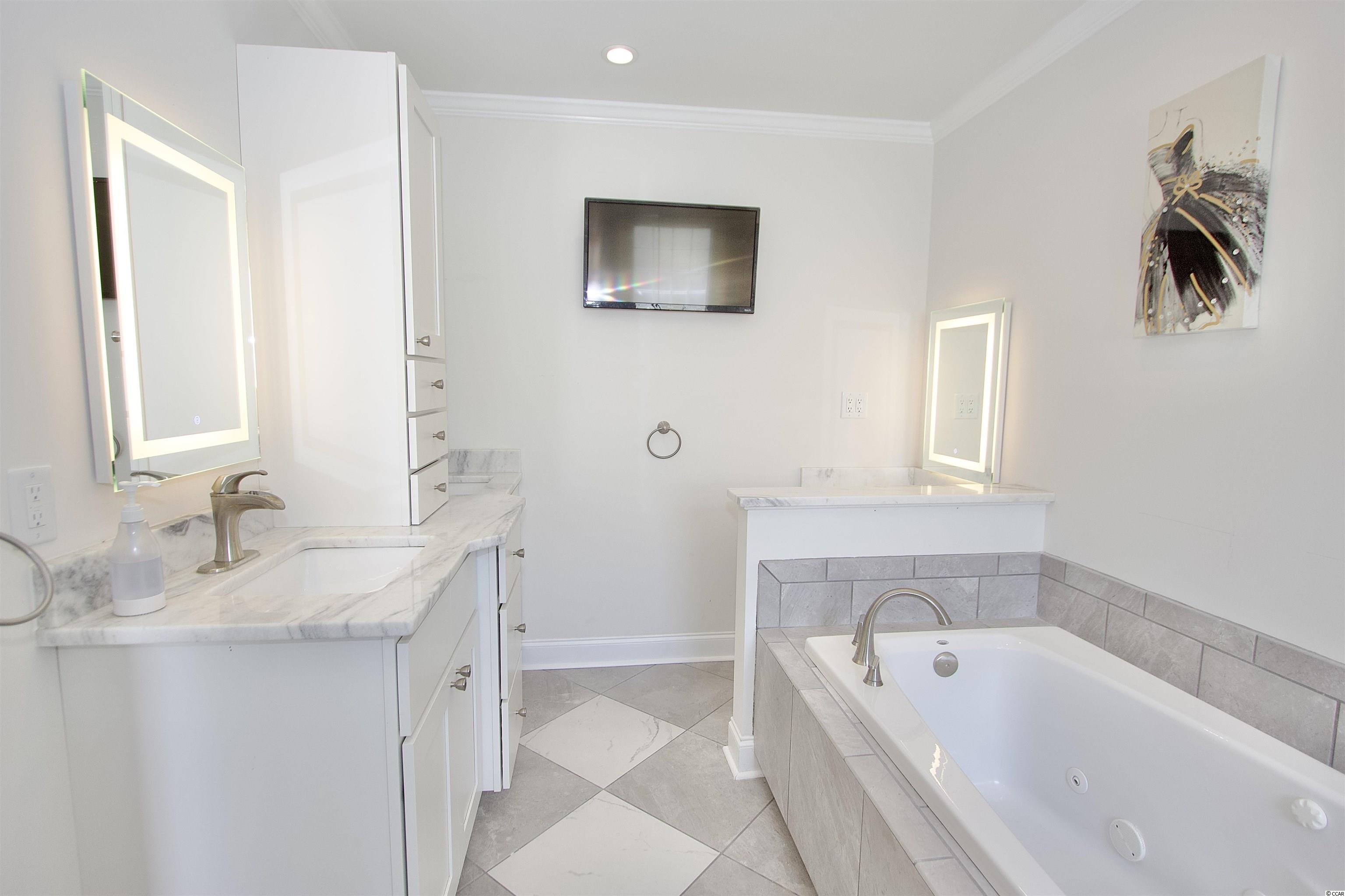 4021 West Glades Dr.