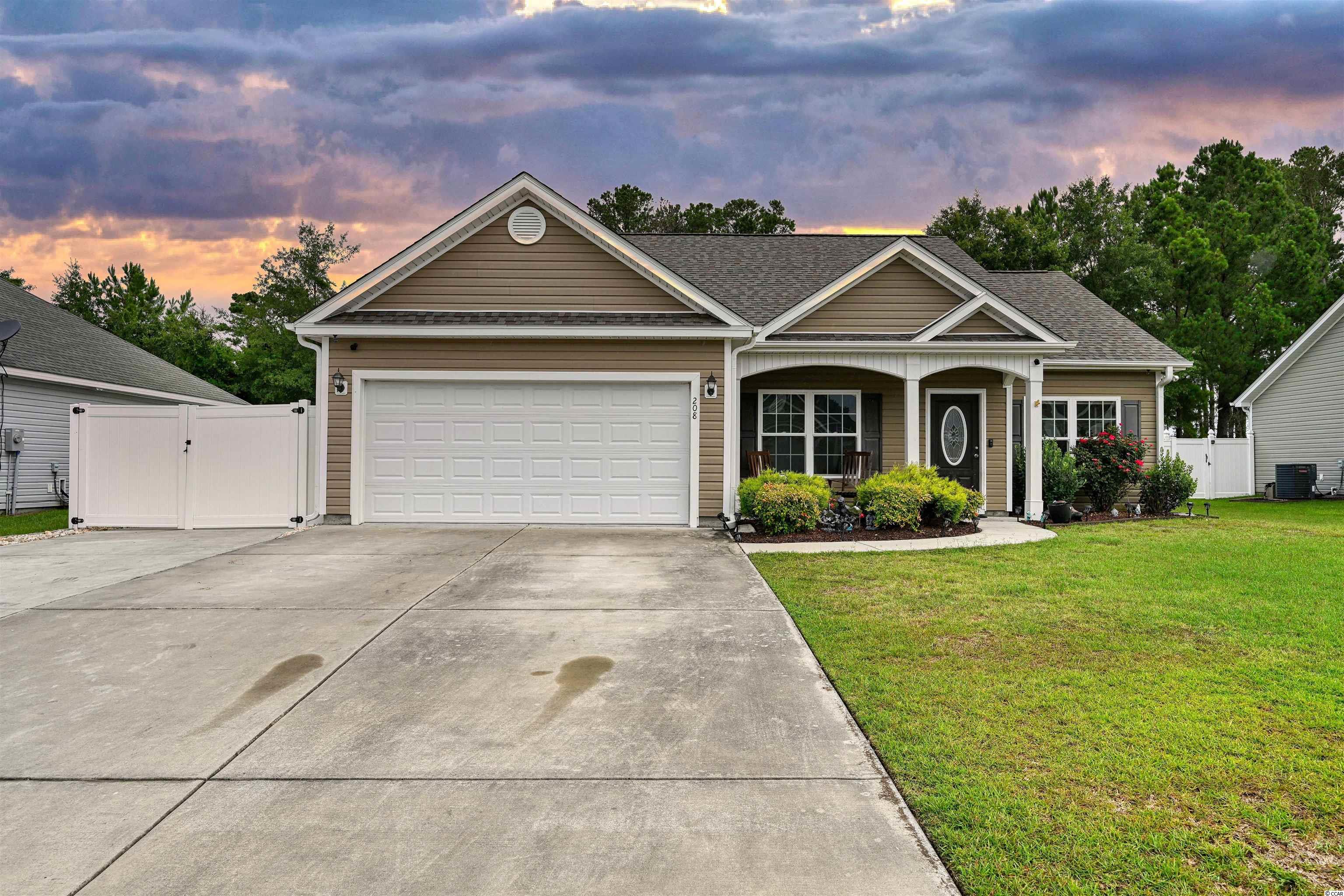 208 Dempsey Dr. Loris, SC 29569