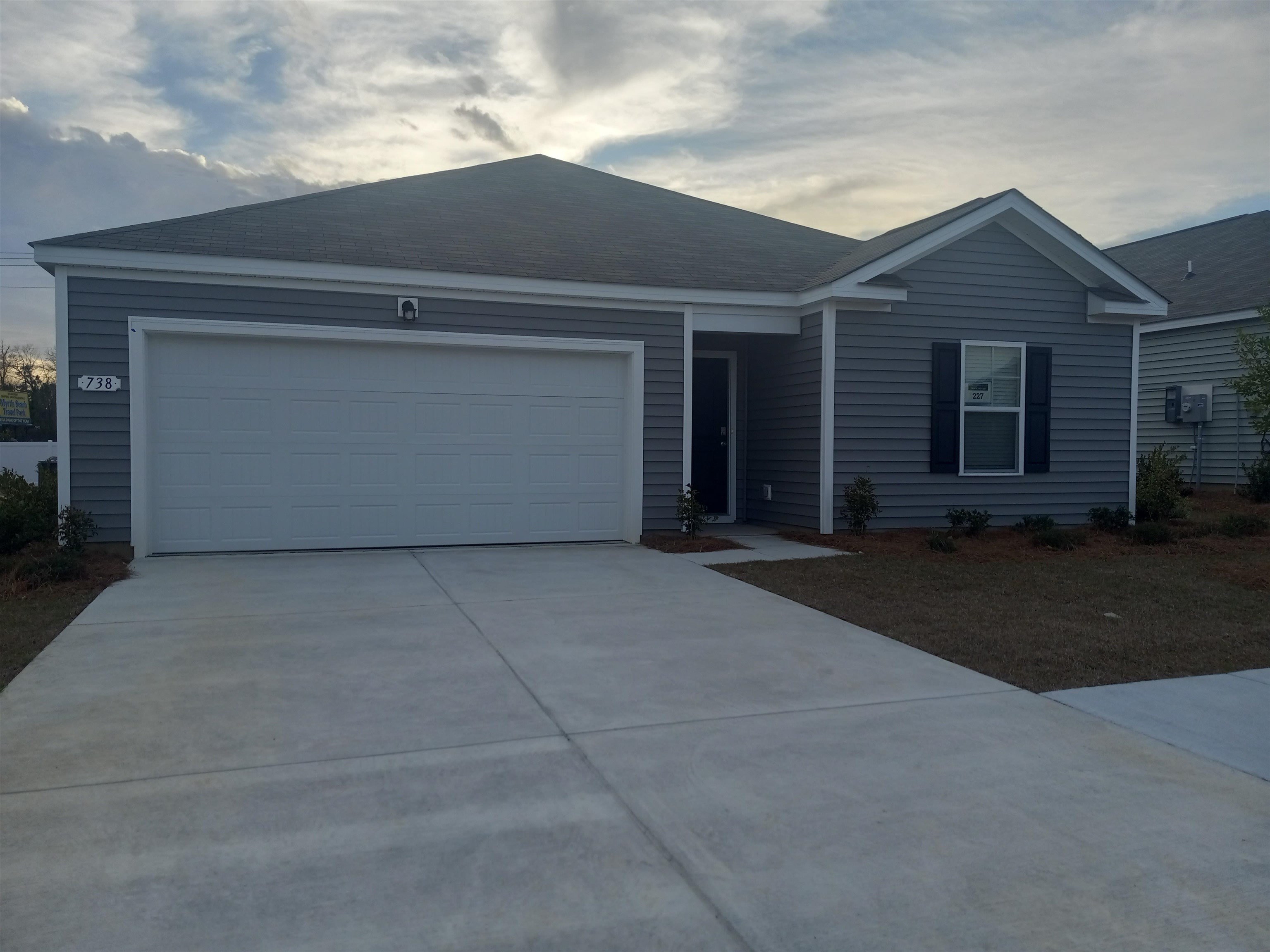 738 Woodland Farms Circle Aynor, SC 29511