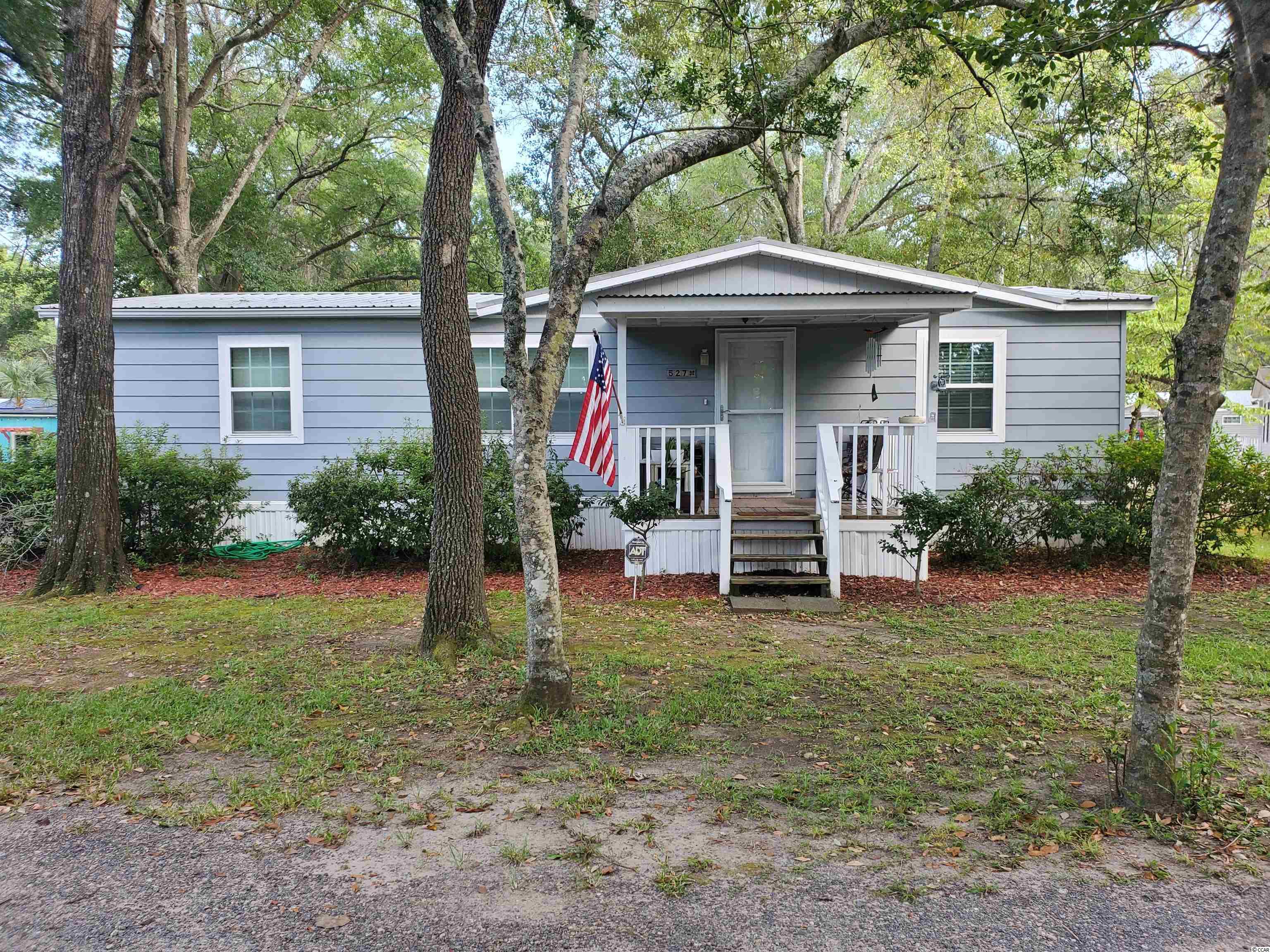 527 Lagrande Dr. Garden City, SC 29576