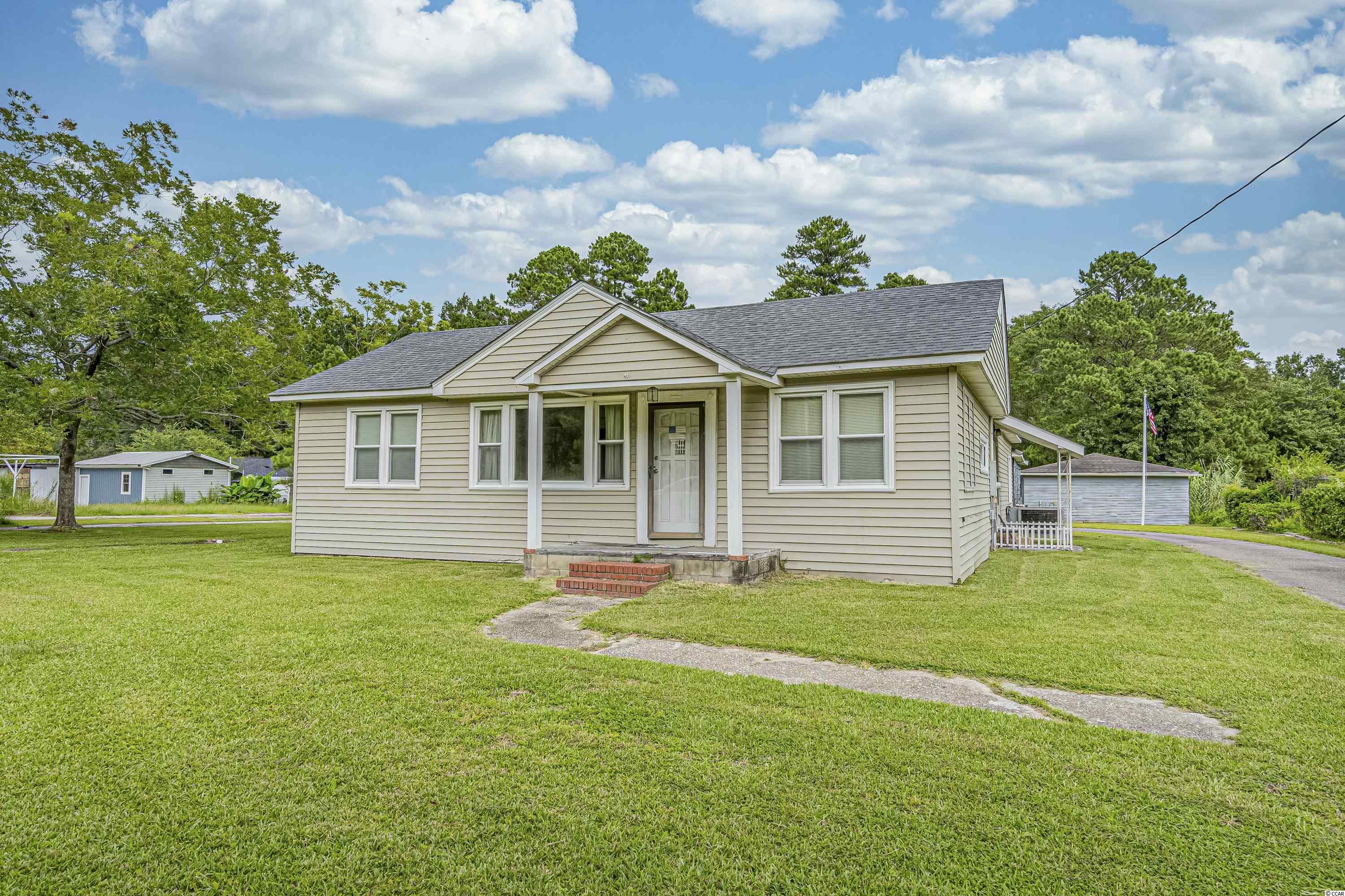 2714 Cultra Rd. Conway, SC 29526