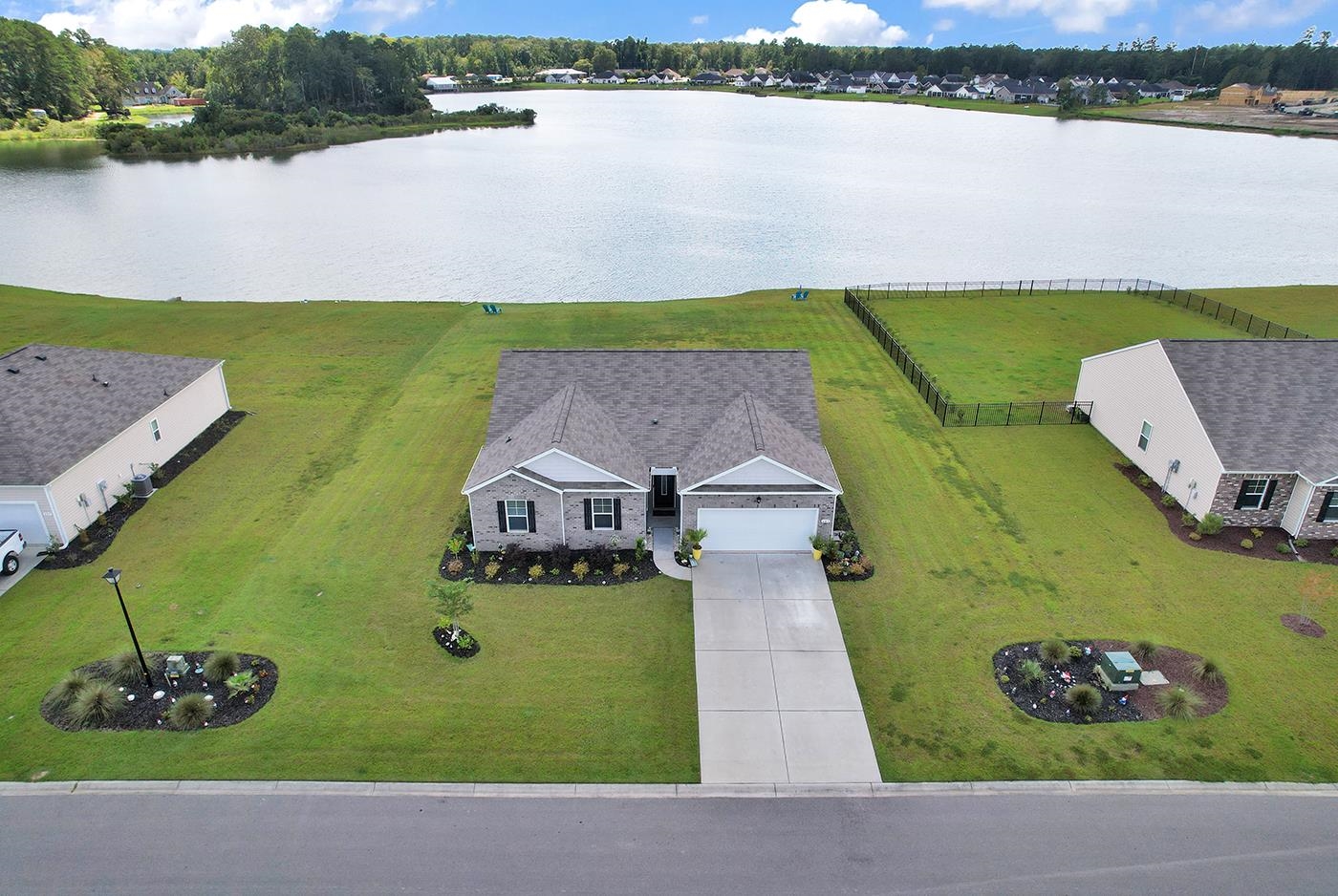 643 Coquina Bay Dr. Conway, SC 29526