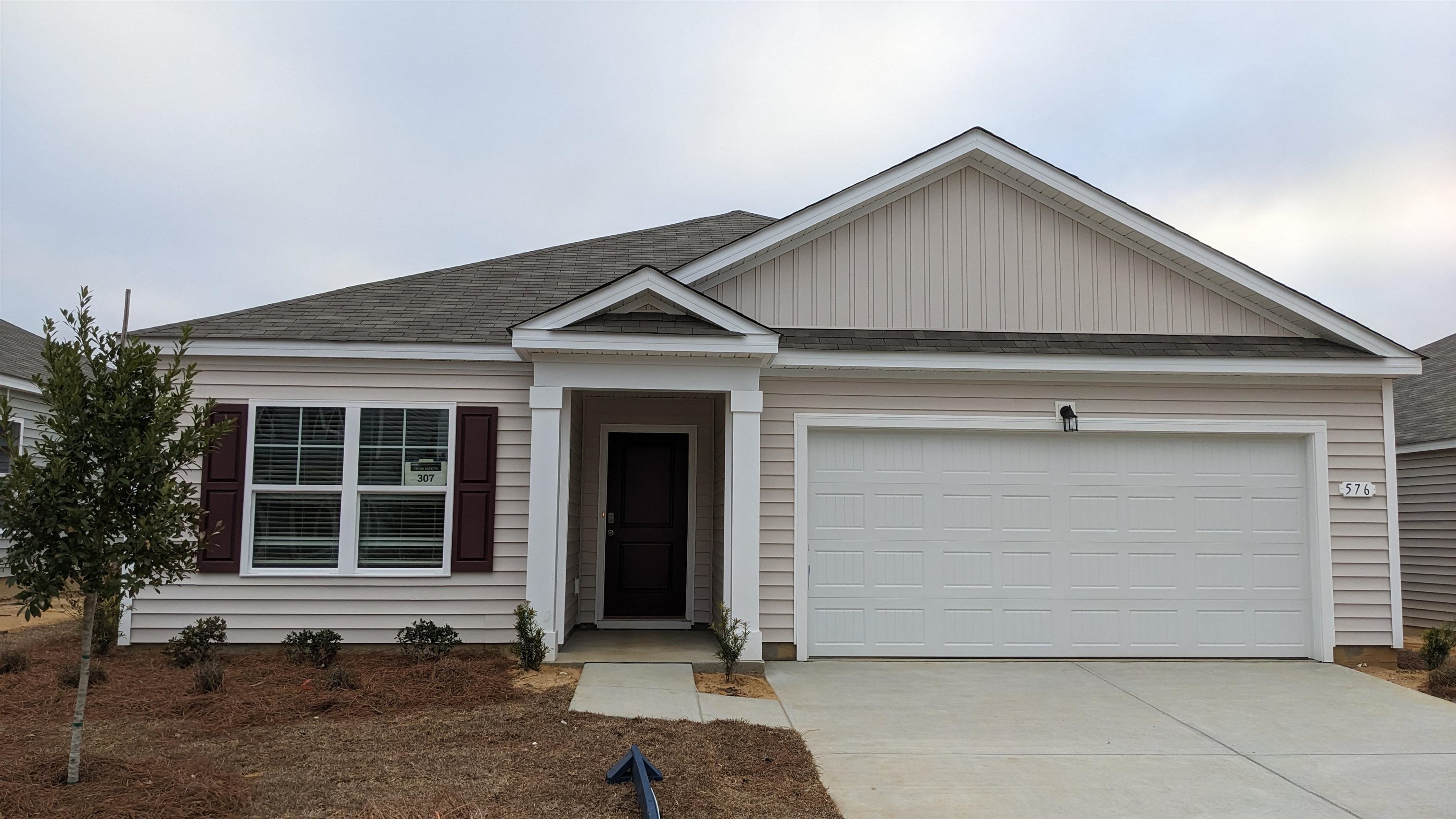 576 Woodland Farms Circle Aynor, SC 29511