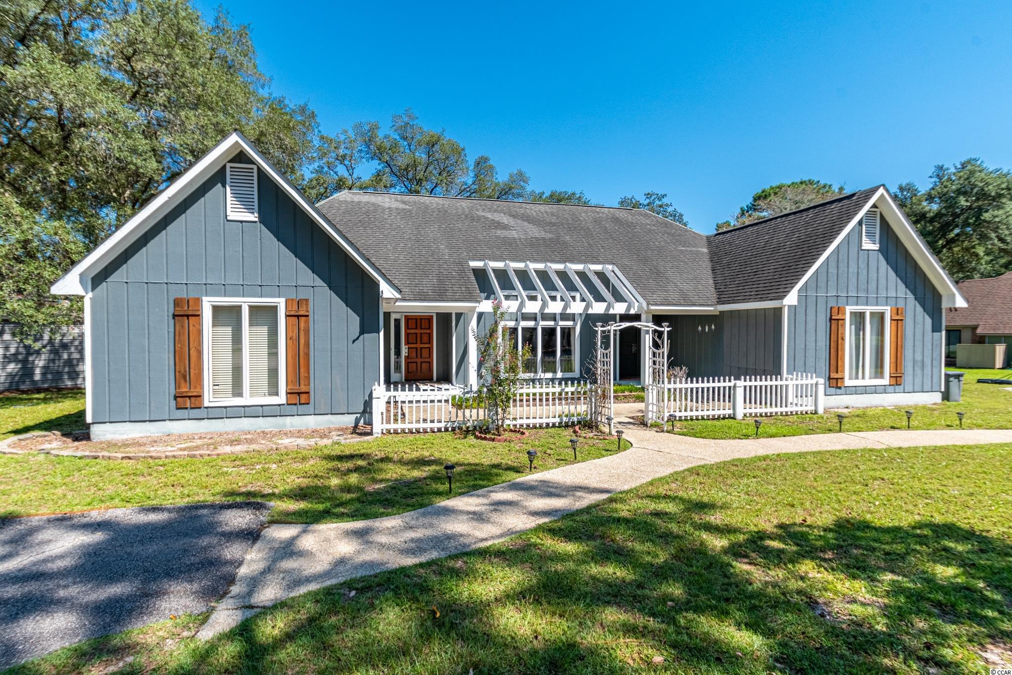 534 Country Club Dr. Pawleys Island, SC 29585