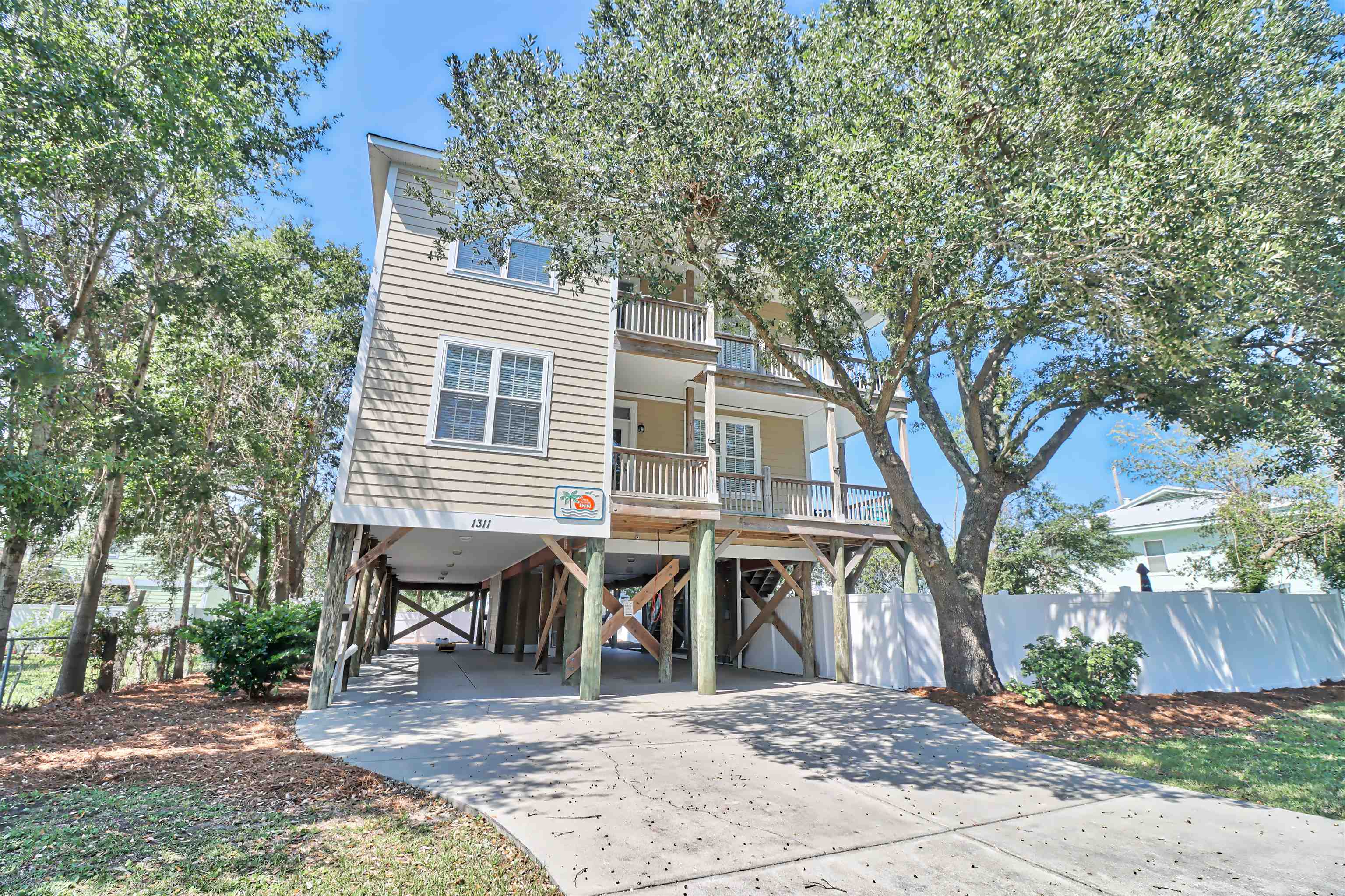 1311 N Dogwood Dr. Murrells Inlet, SC 29576