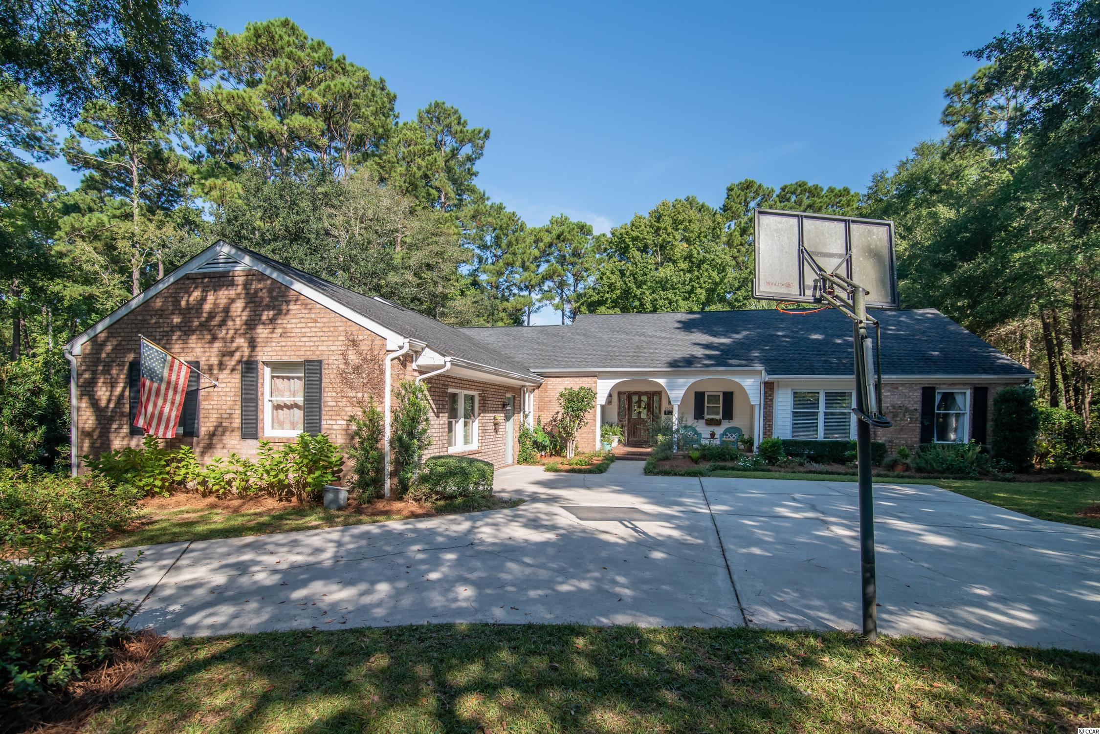 1328 Crooked Oak Dr. Pawleys Island, SC 29585