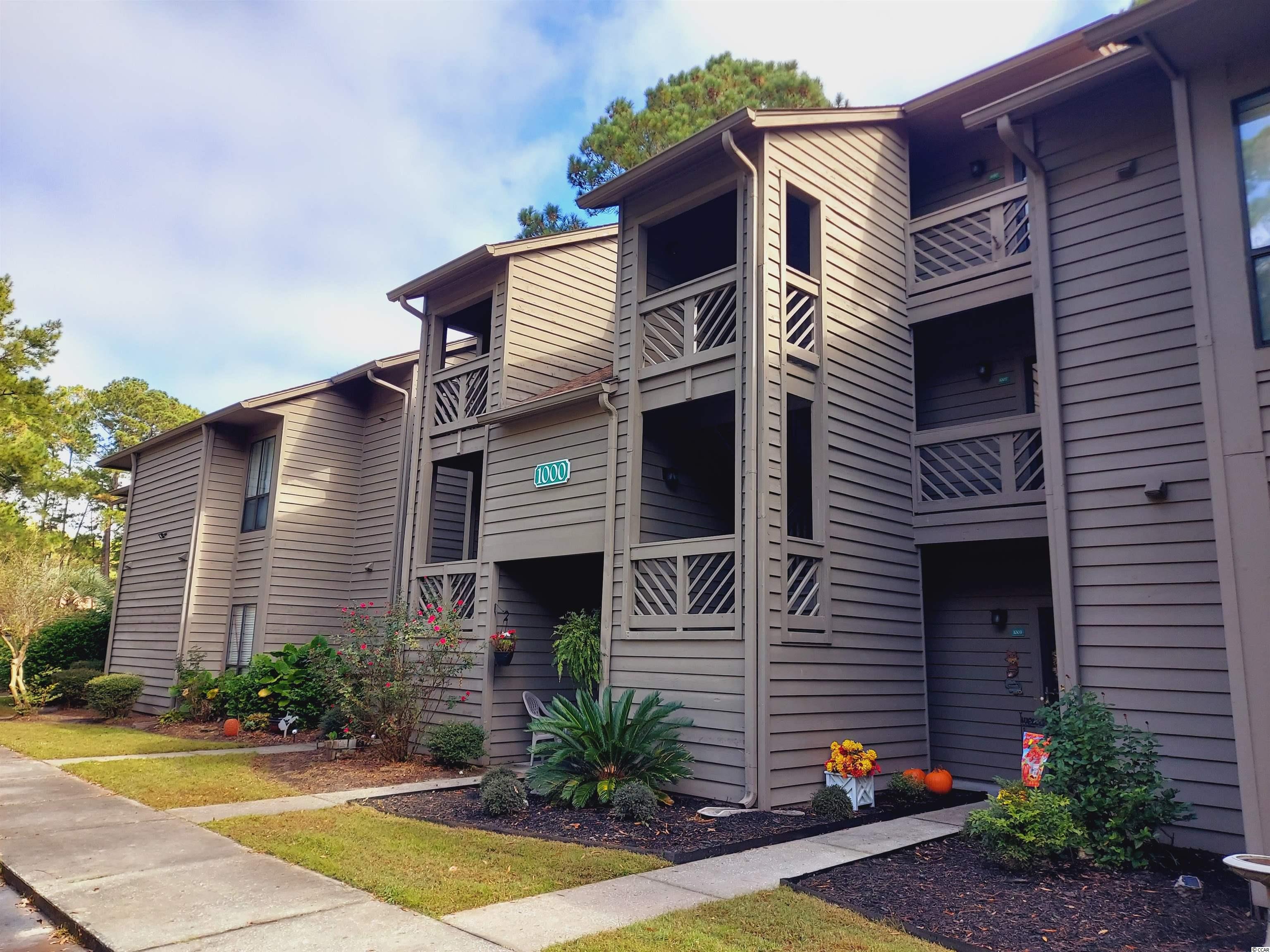 1001 Indian Wells Ct. Murrells Inlet, SC 29576