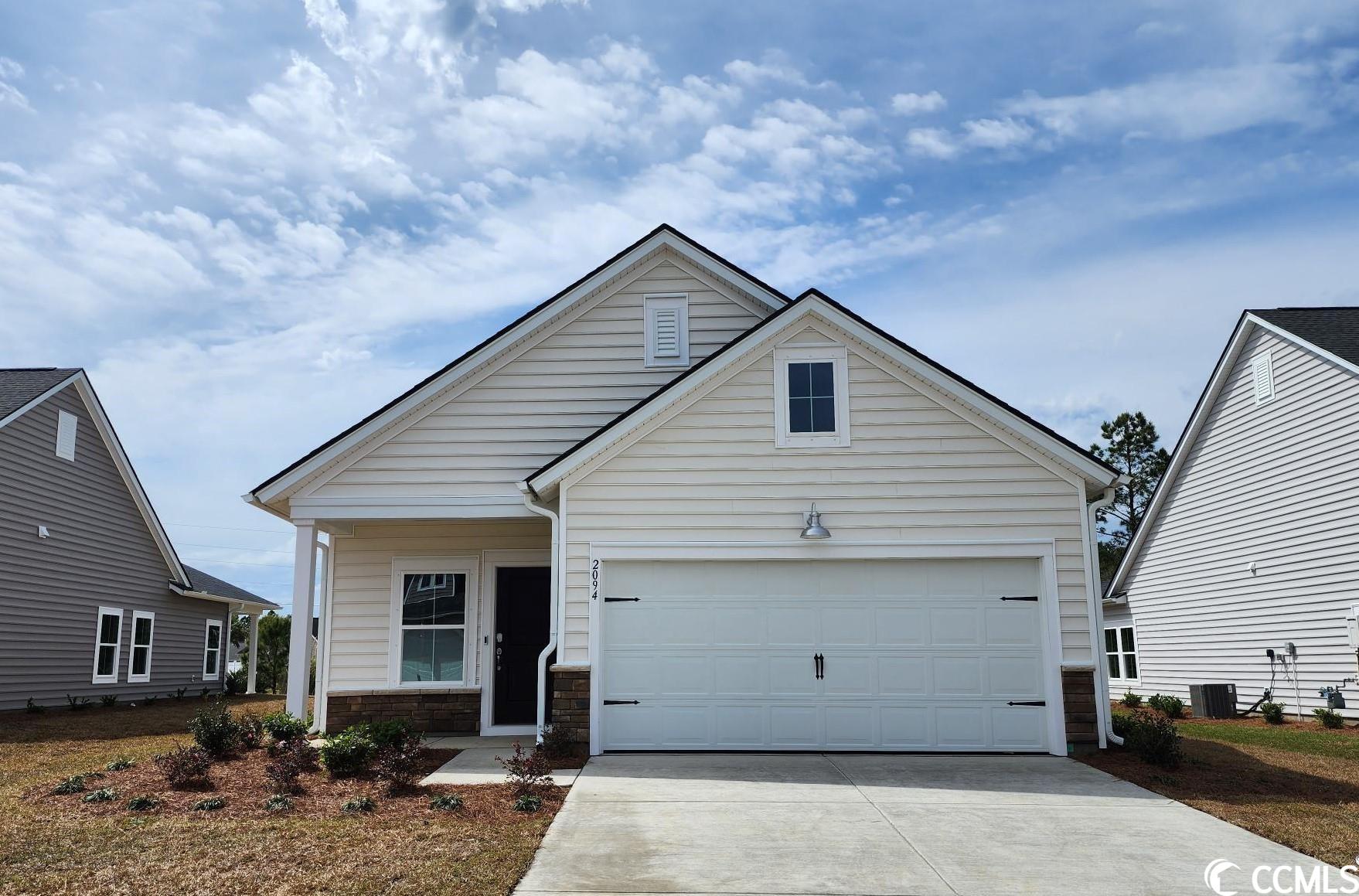 2094 Santa Maria St. Myrtle Beach, SC 29579