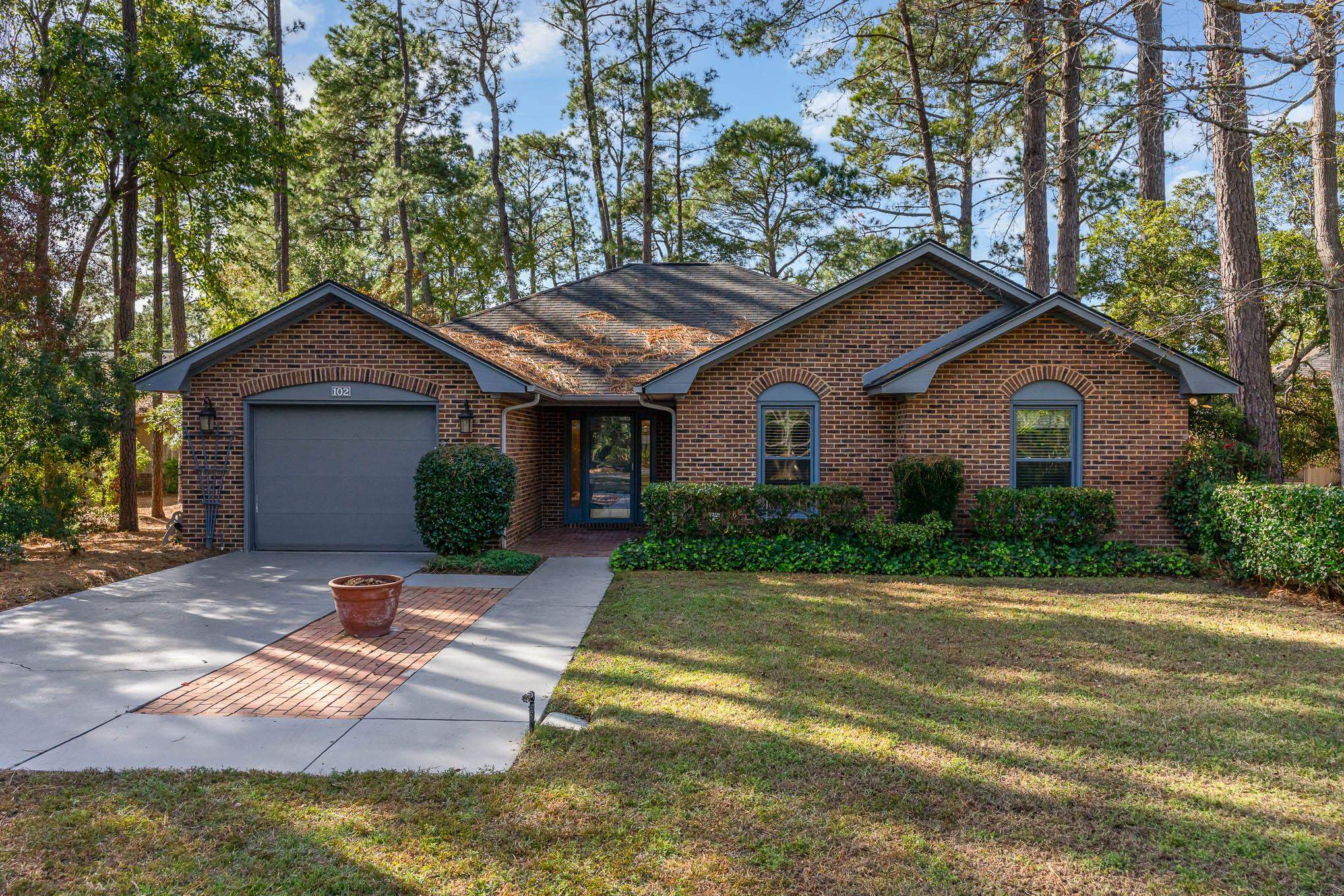 102 Moss Circle Conway, SC 29526