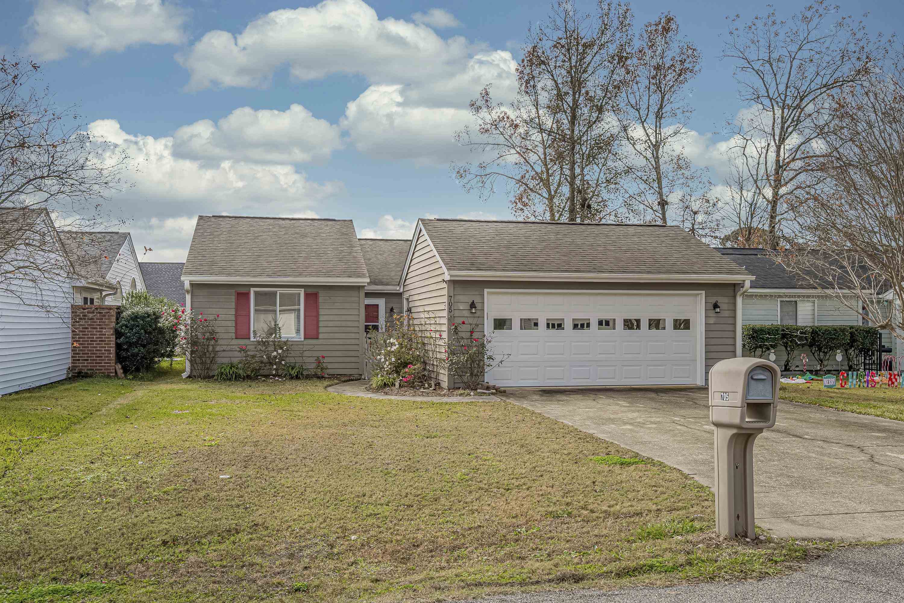 705 Gleneagles Dr. Myrtle Beach, SC 29588