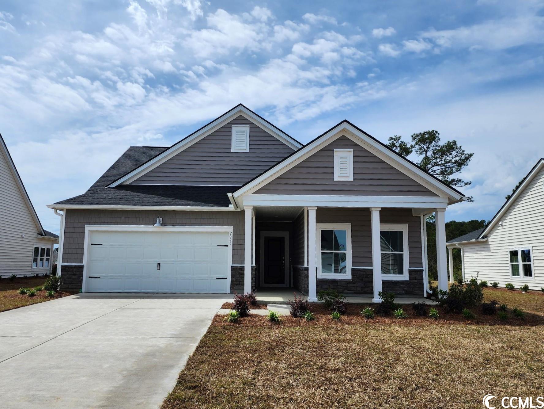 2098 Santa Maria St. Myrtle Beach, SC 29579