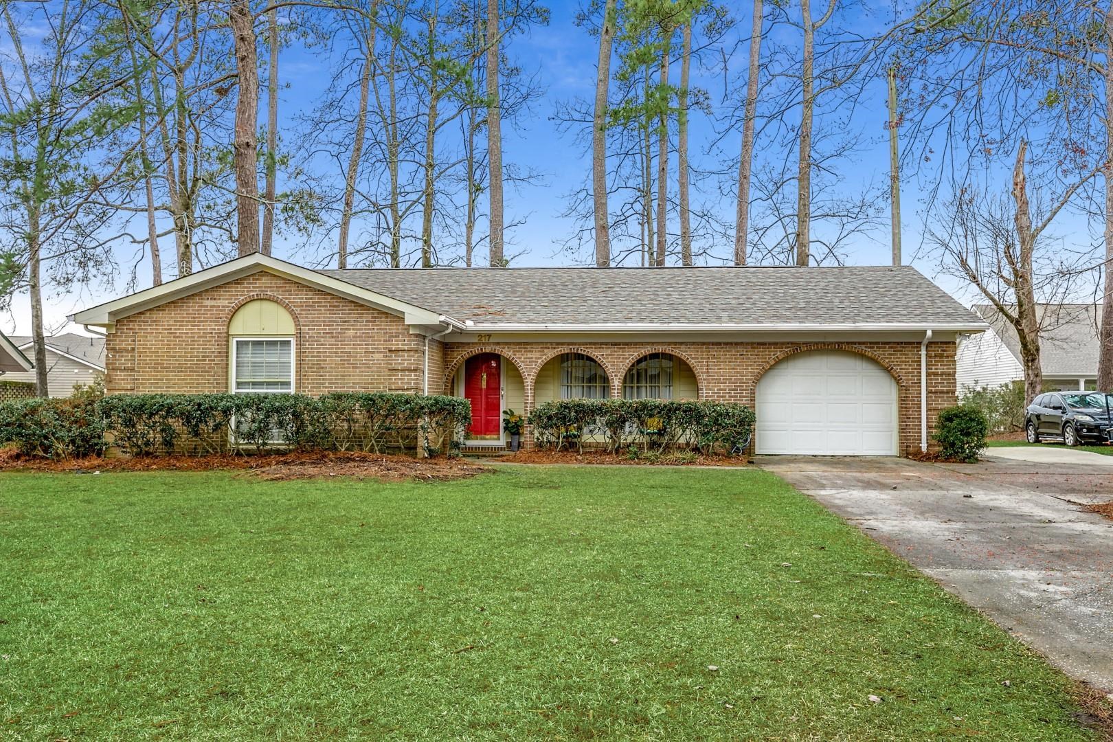 217 Hunters Rd. Myrtle Beach, SC 29579