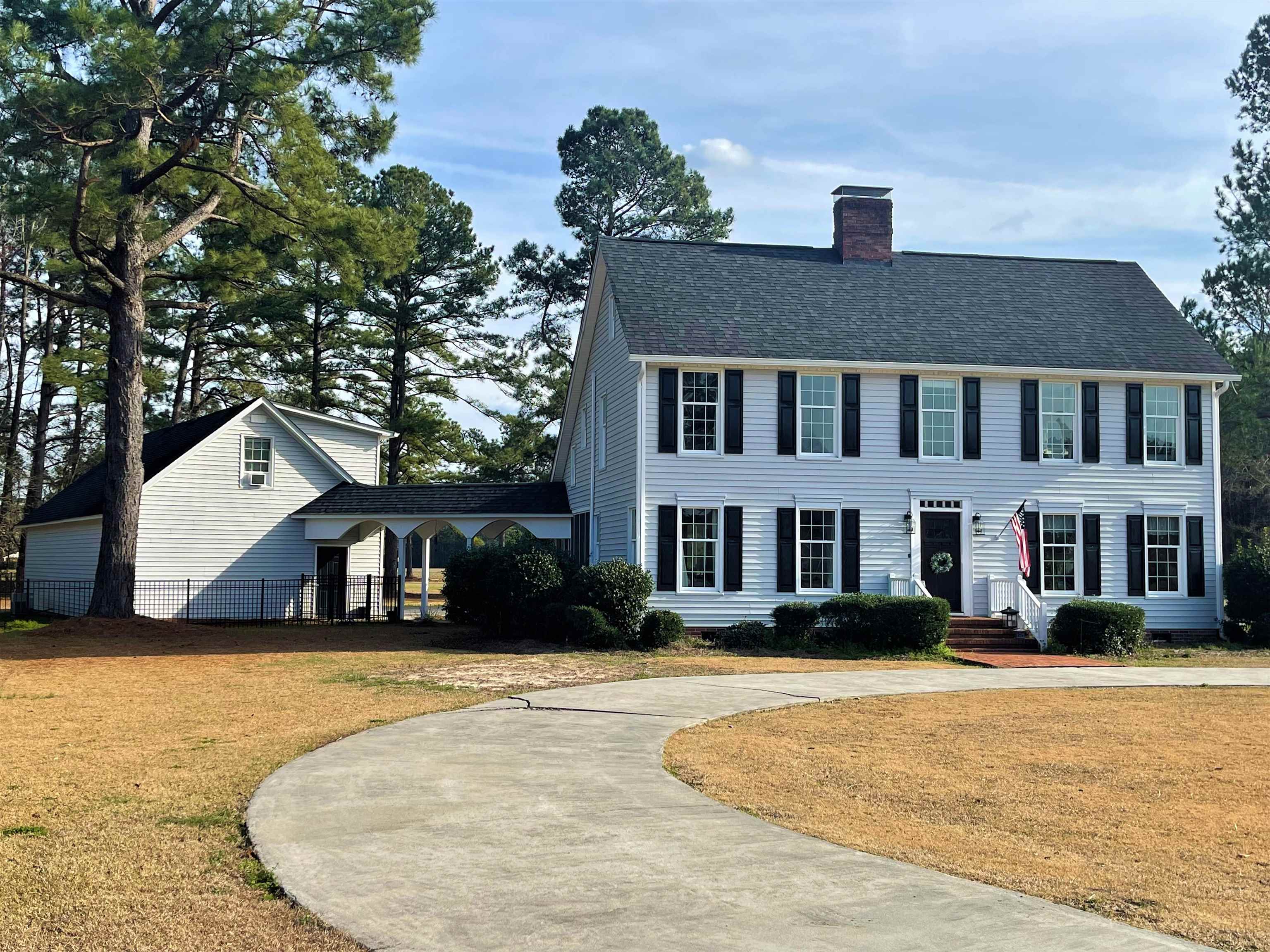 108 Lockwood Dr. Lake City, SC 29560