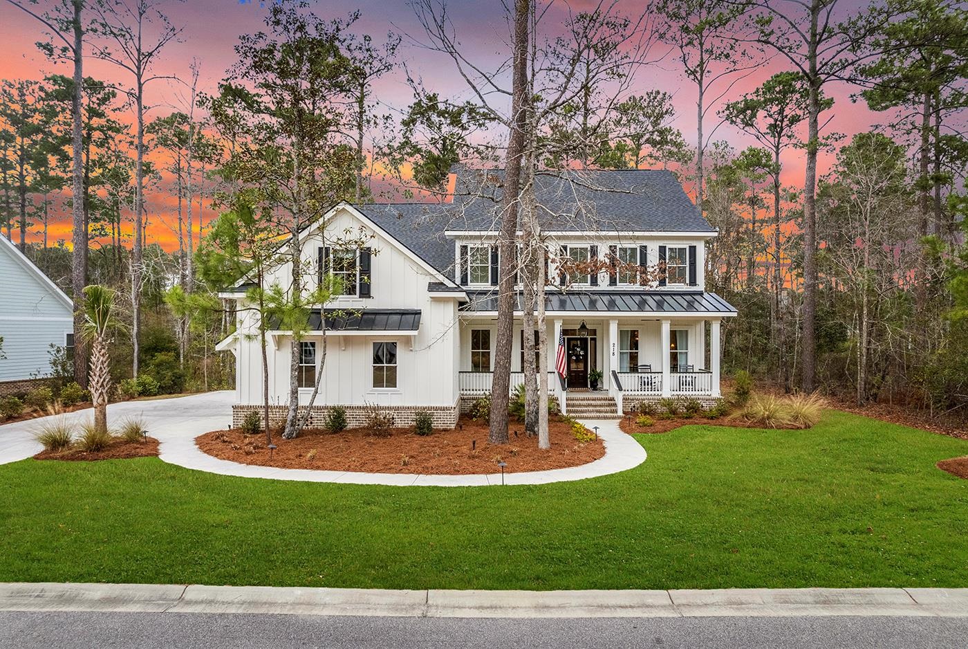 218 Woody Point Dr. Murrells Inlet, SC 29576