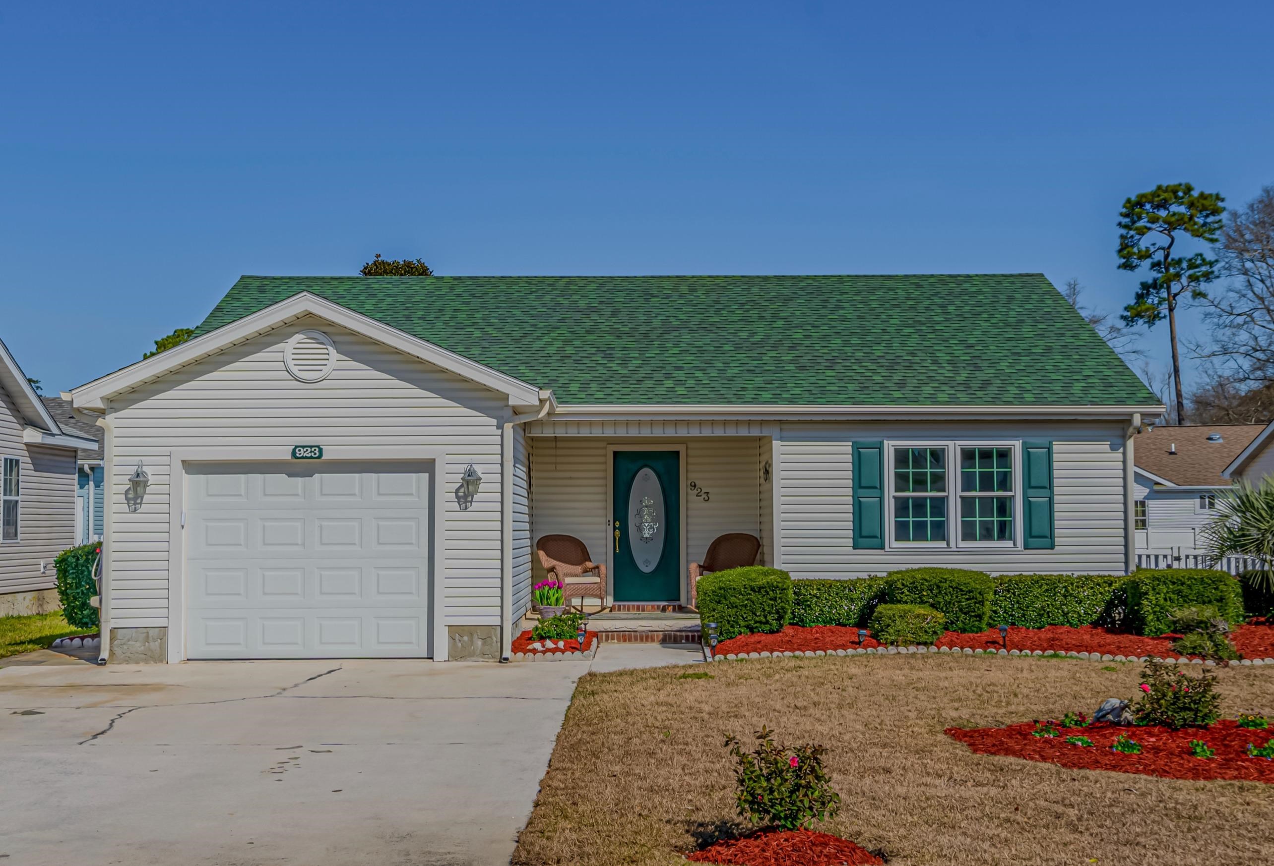 923 Wind Sail Ct. Murrells Inlet, SC 29576